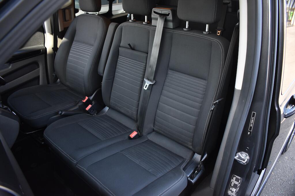 Ford Transit Custom view 38