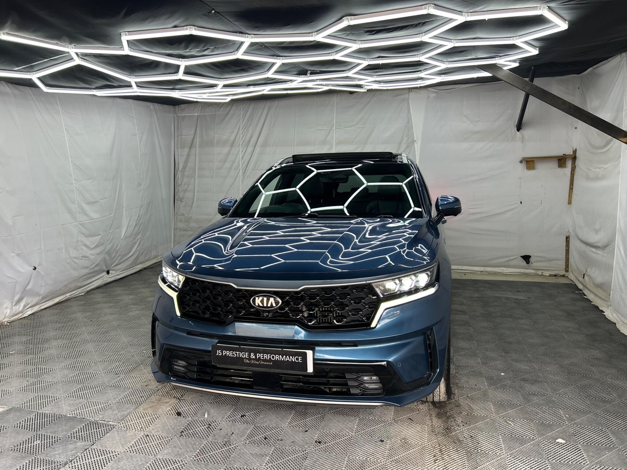 Kia Sorento view 5