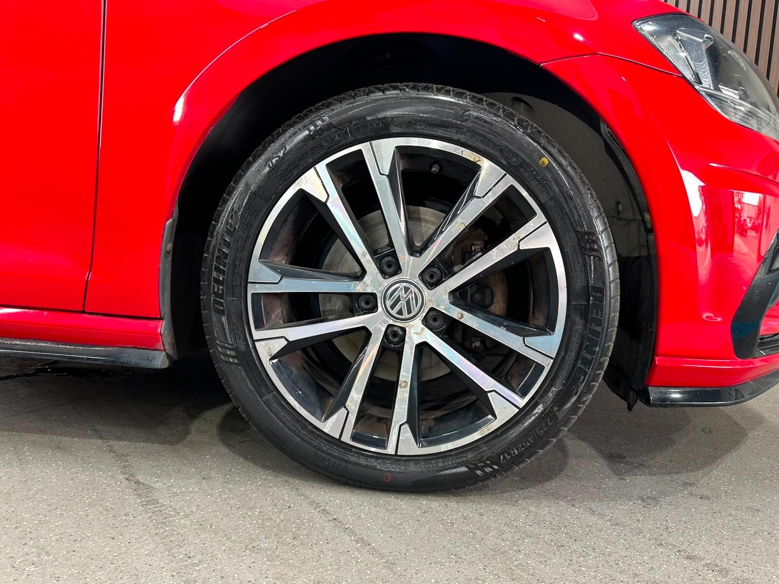 Volkswagen Golf view 19