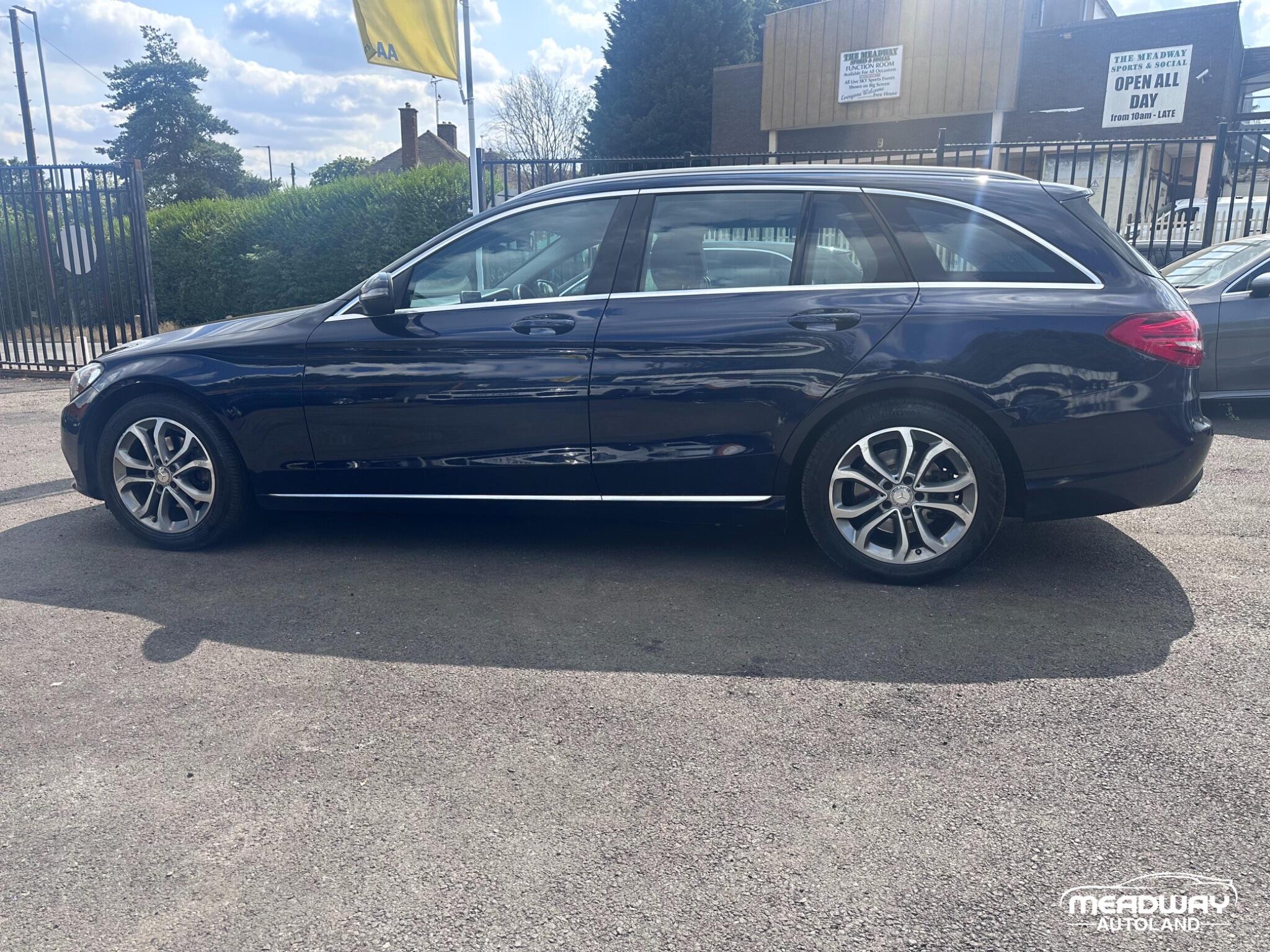 Mercedes-Benz C Class view 10