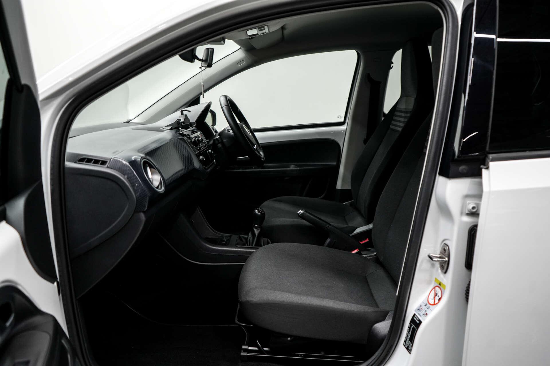 Volkswagen Up! view 16