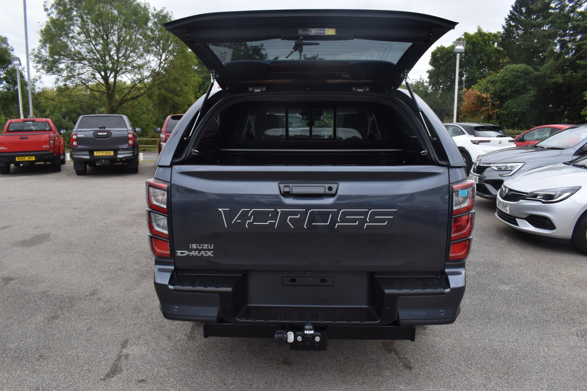 D-Max - 1.9 TD V-Cross Auto 4WD Euro 6 (s/s) 4dr - Image 5