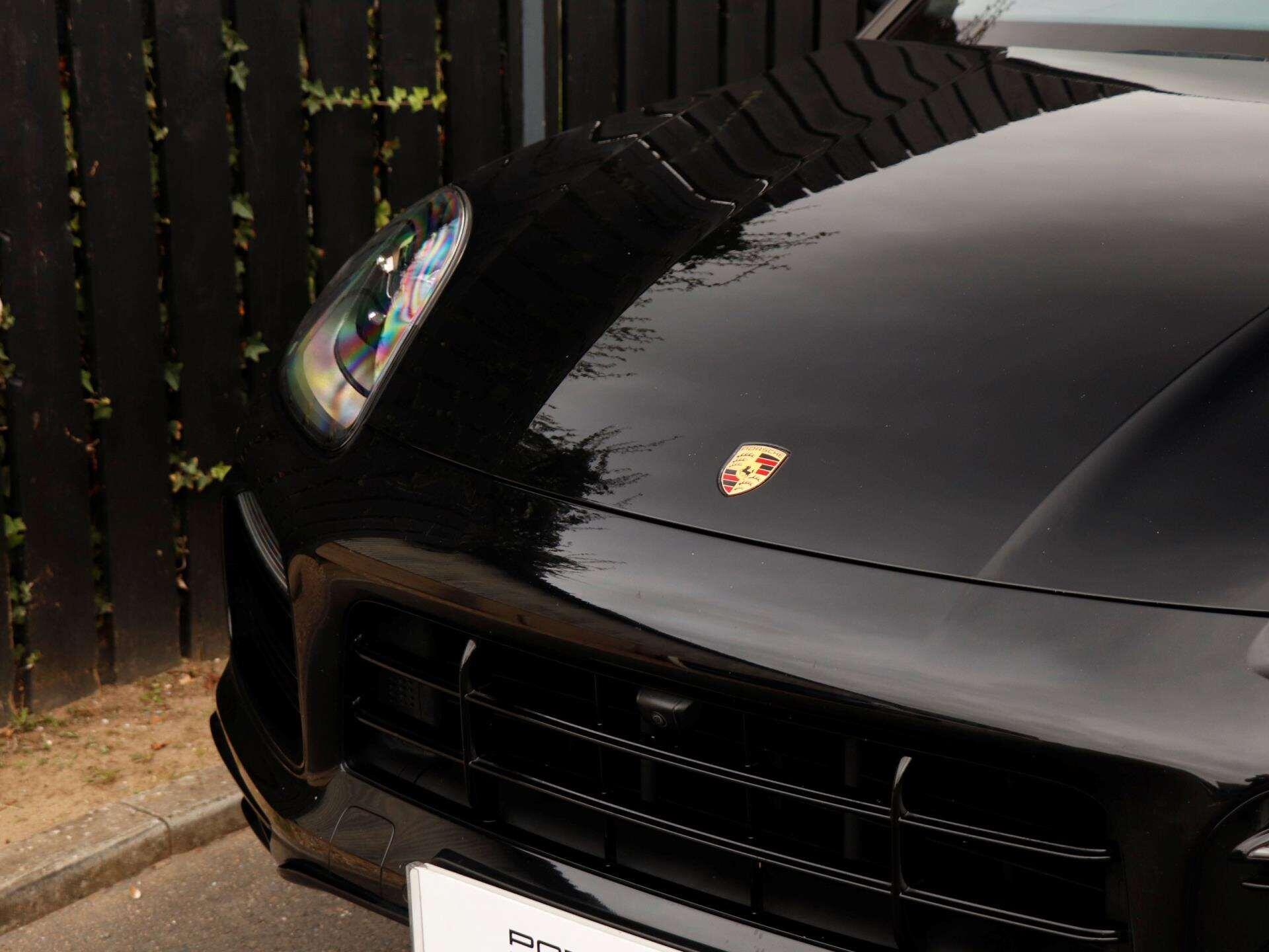 Porsche Cayenne view 34