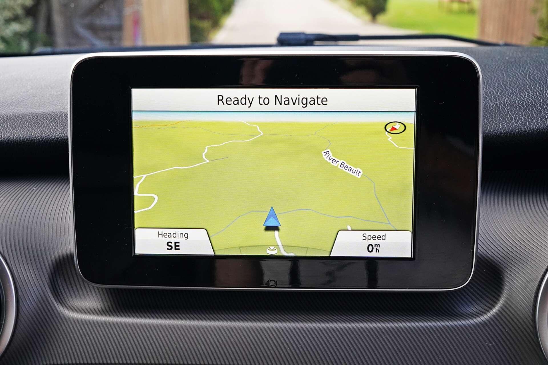 Mercedes-Benz V-Class view 22