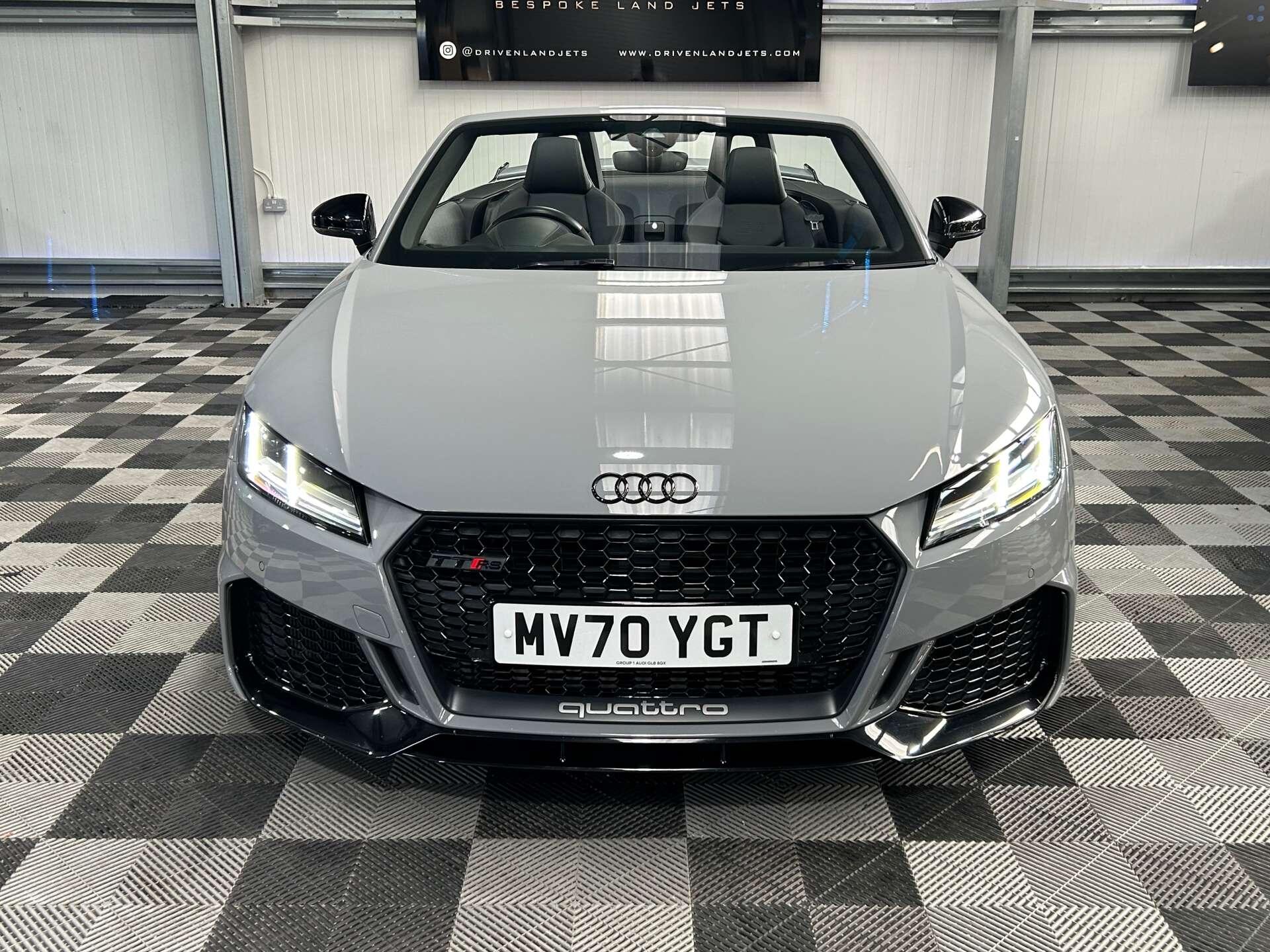 Audi TT RS view 11
