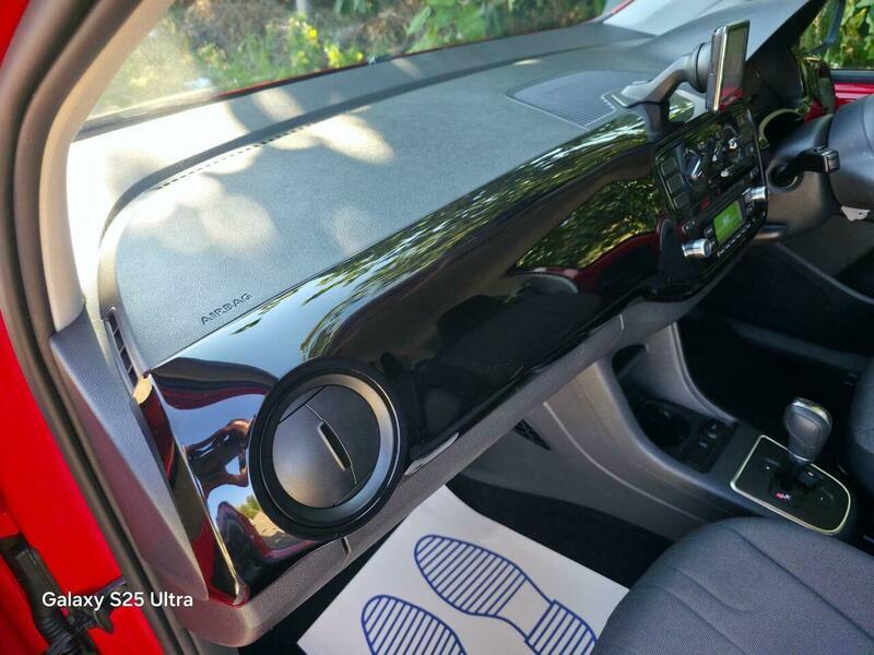 Volkswagen Up! view 60