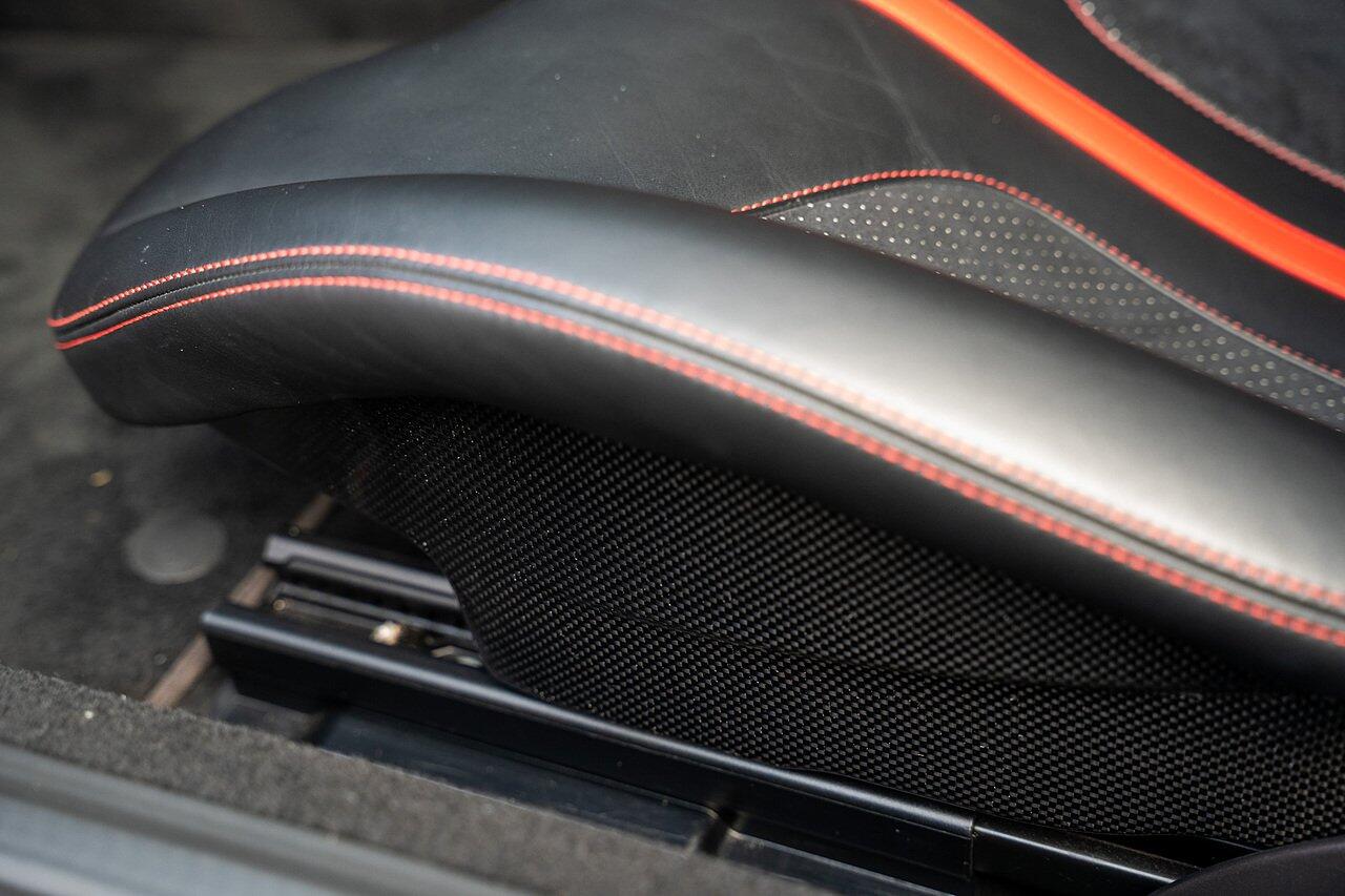 Ferrari 812 view 86