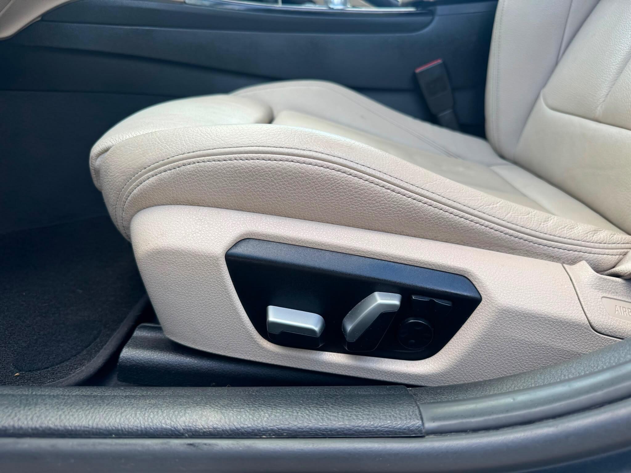 BMW 3 Series view 43