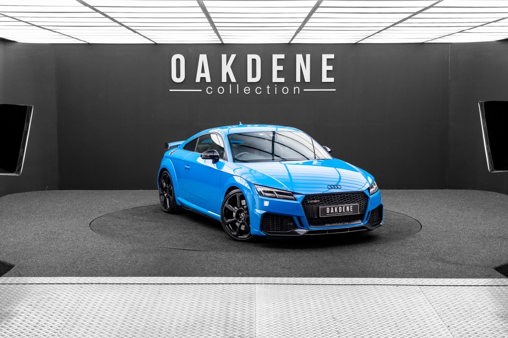 Audi TT RS view 7