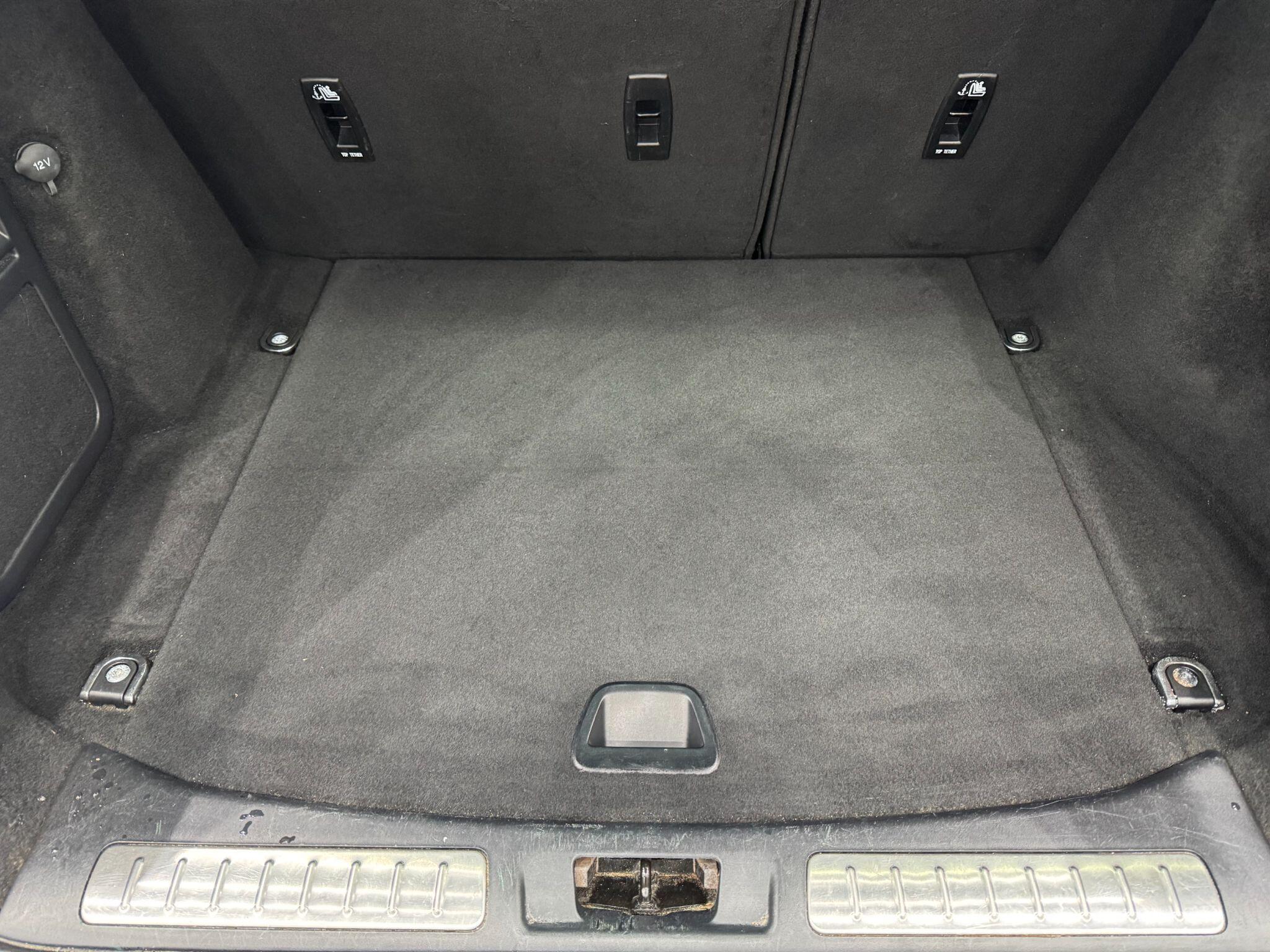 Land Rover Range Rover Evoque view 58