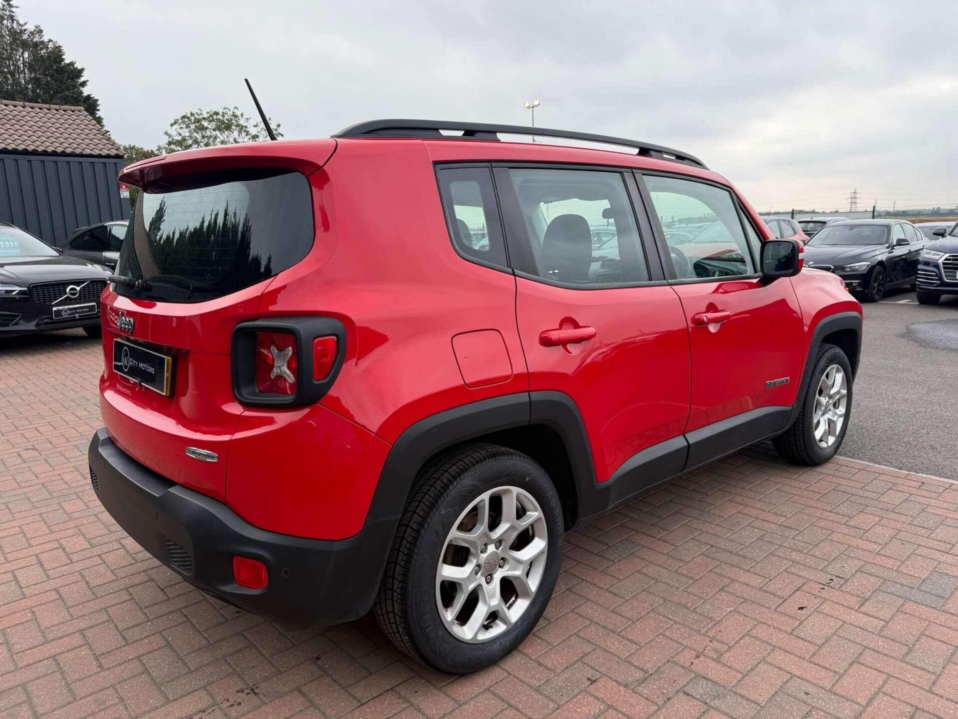 Jeep Renegade view 11