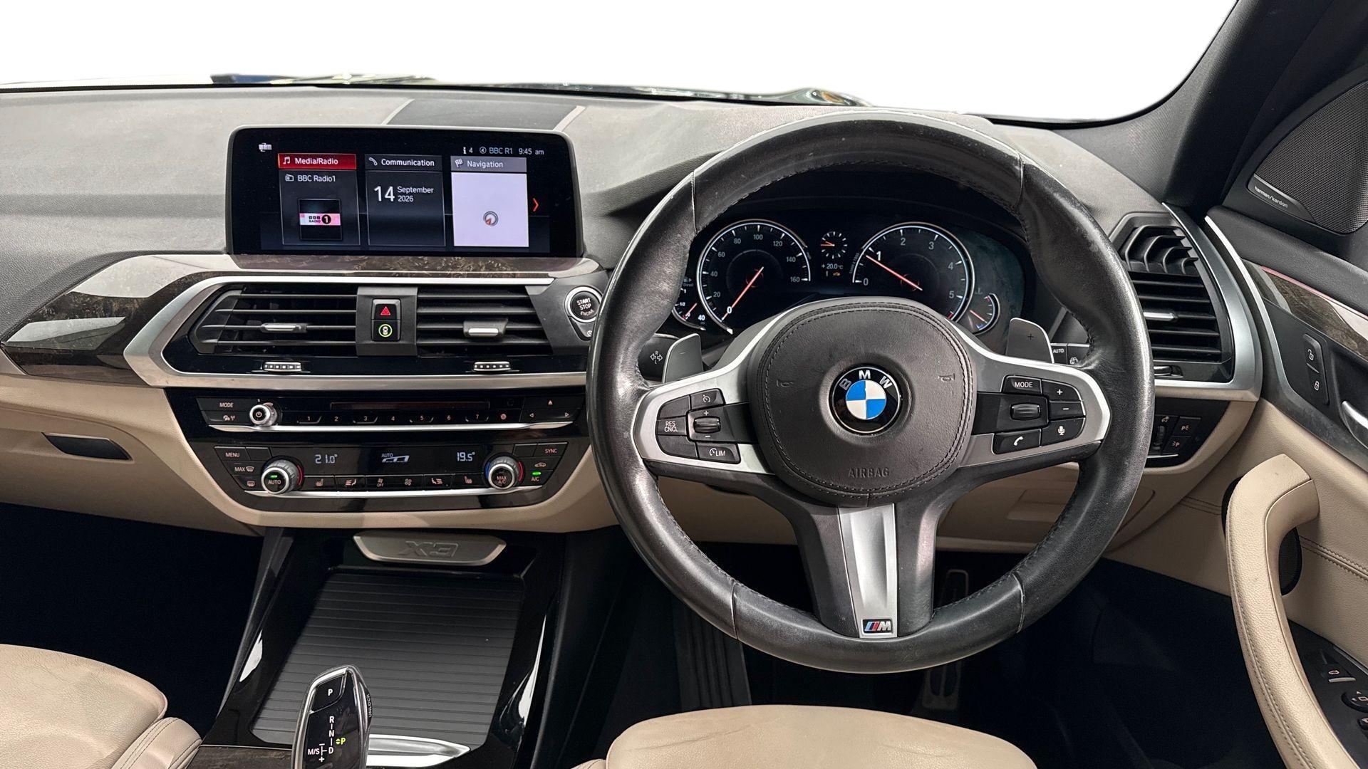 BMW X3 view 5
