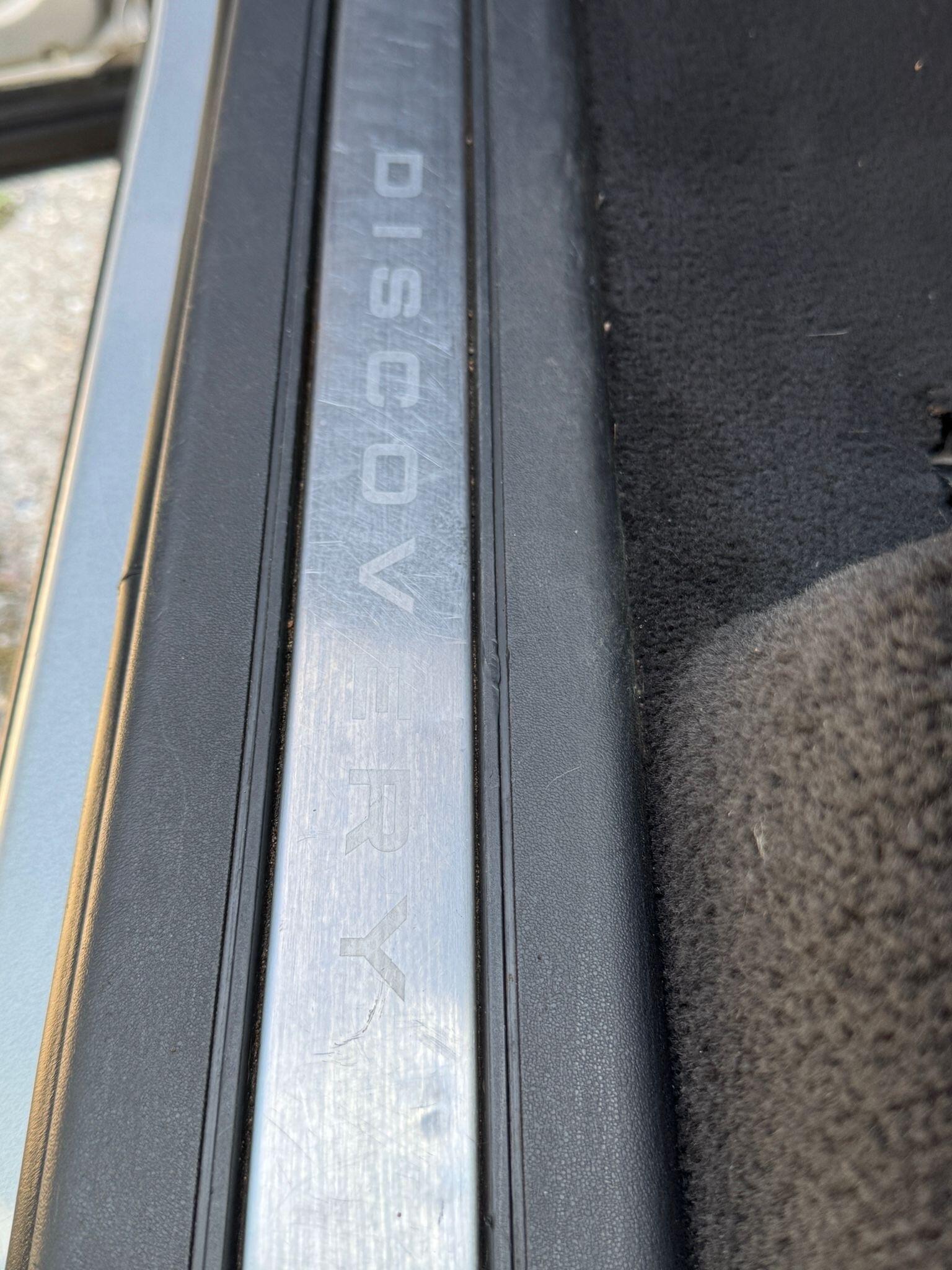 Land Rover Discovery view 61