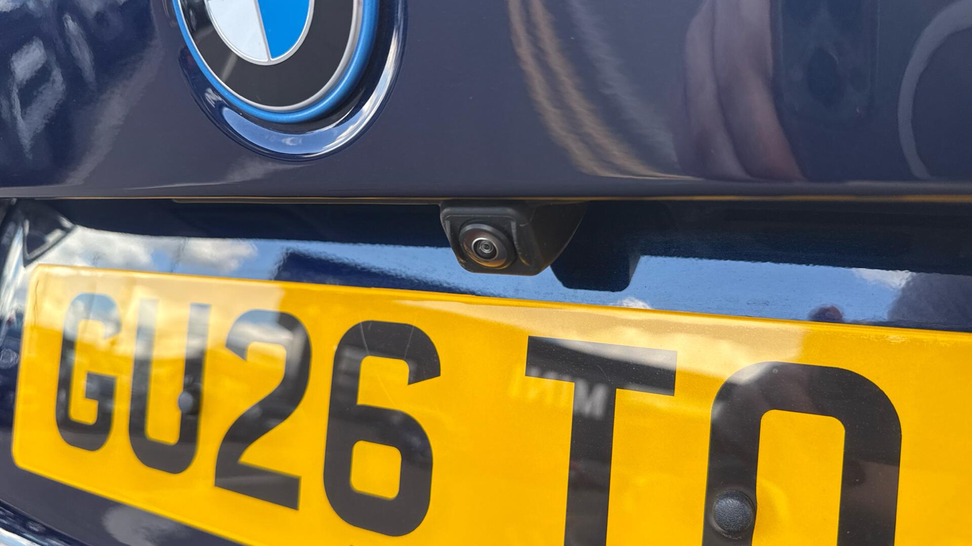 BMW 3 Series view 27