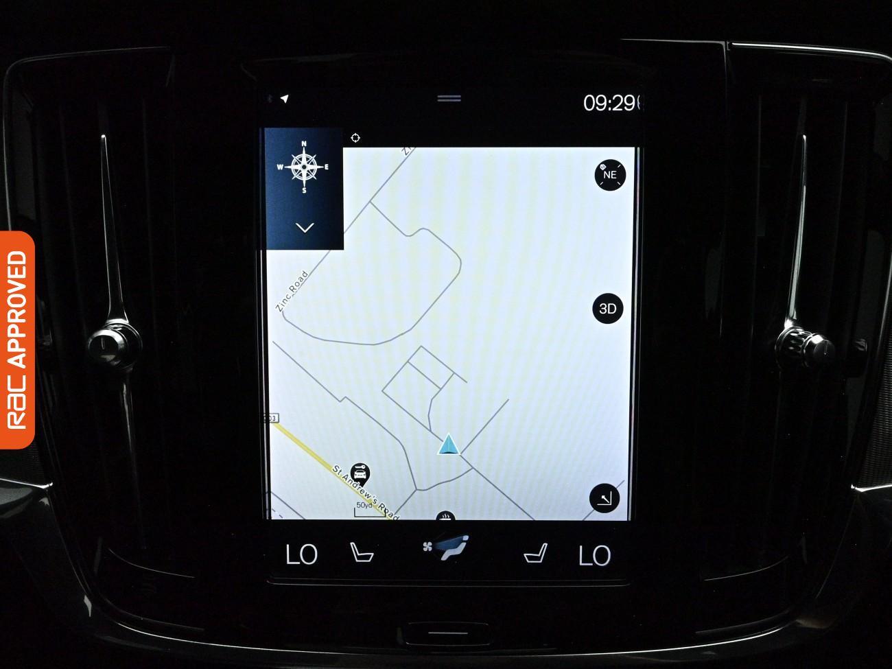 Volvo S90 view 3