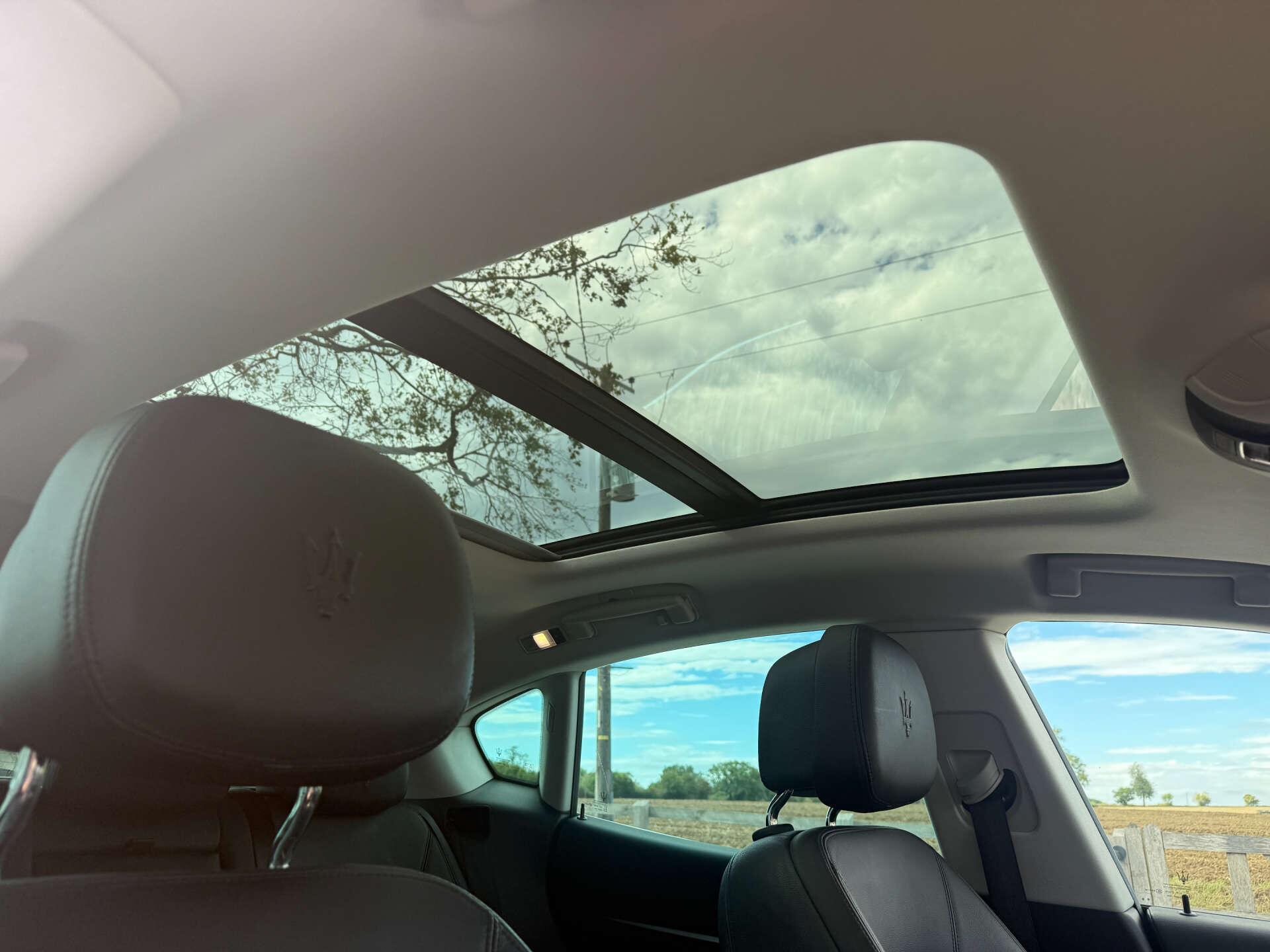 Maserati Levante view 20