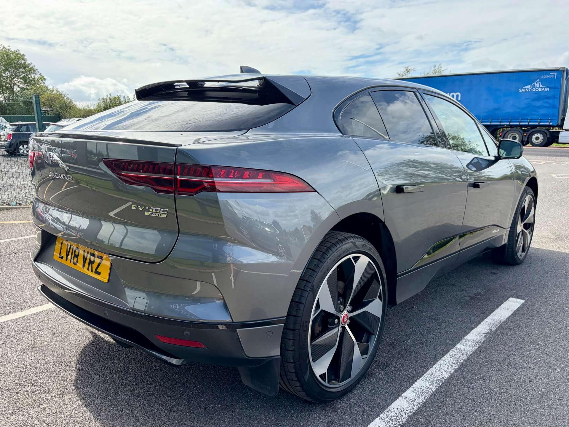Jaguar I-Pace view 8