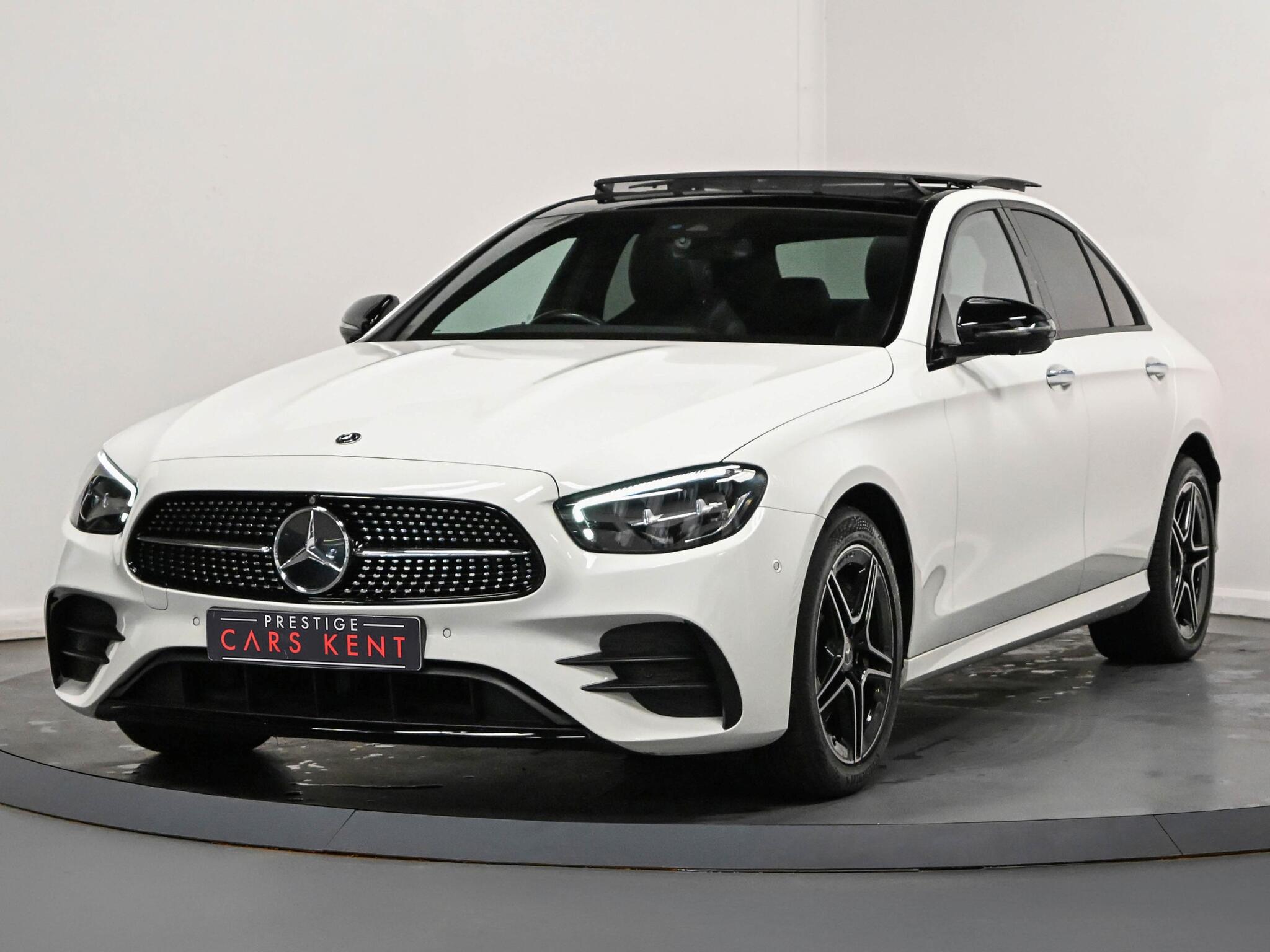 Mercedes-Benz E-Class view 6