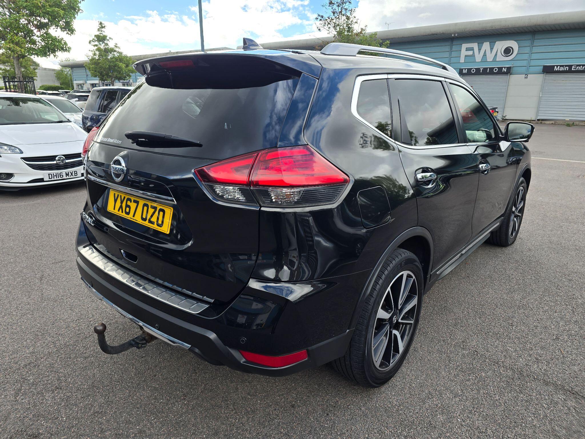 Nissan X-Trail view 13
