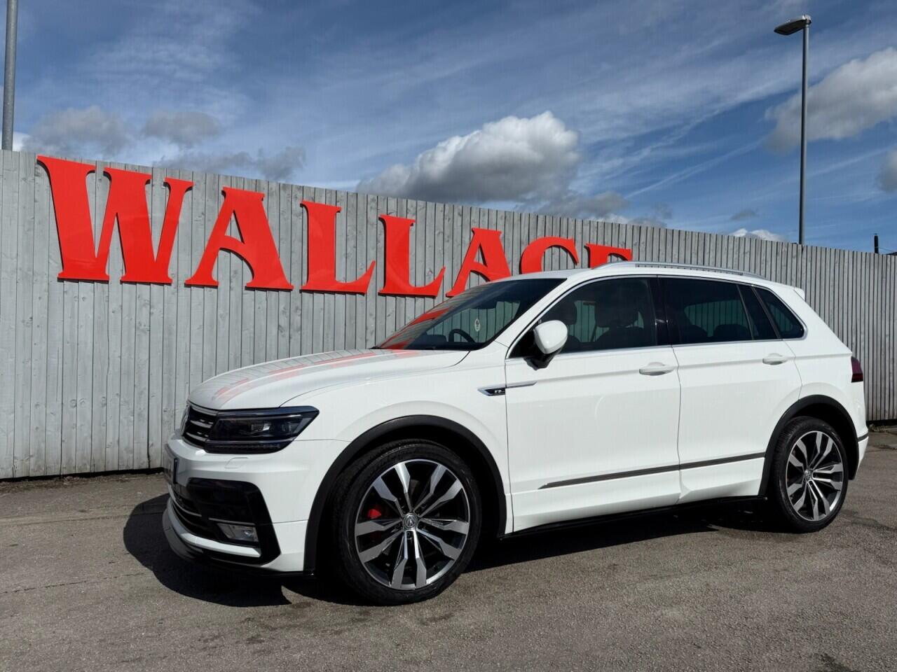 Volkswagen Tiguan view 6
