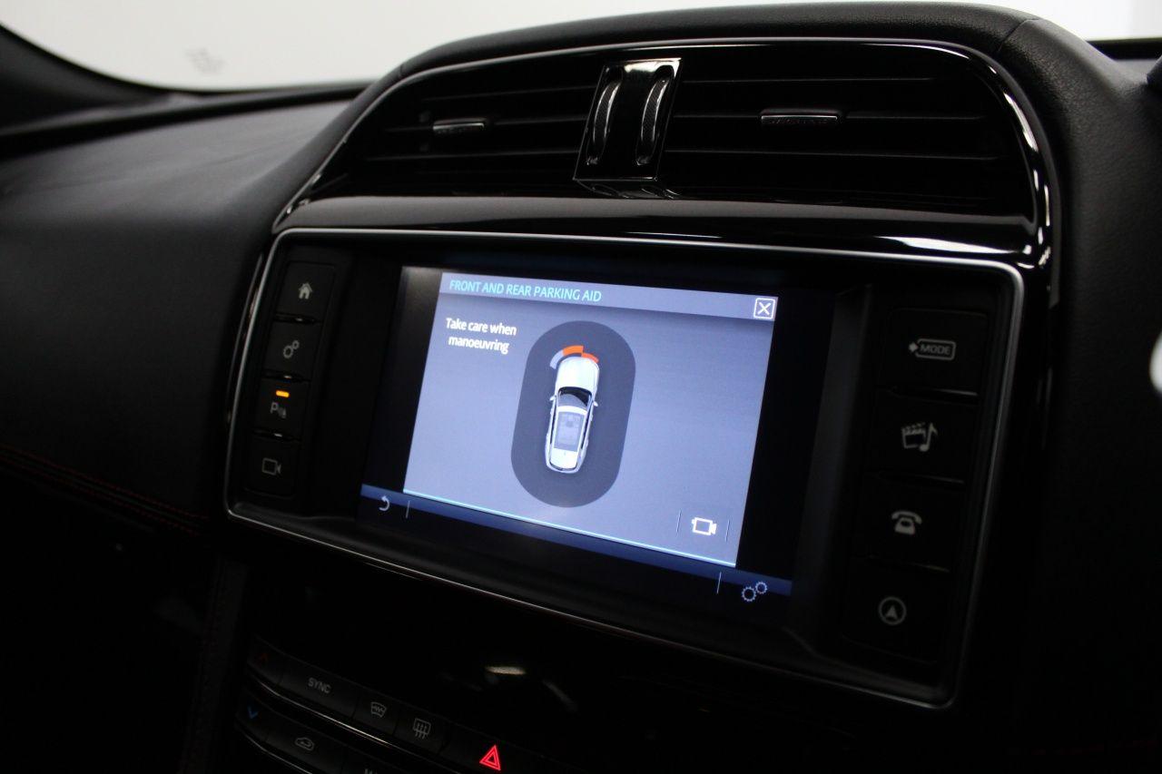 Jaguar F-Pace view 36