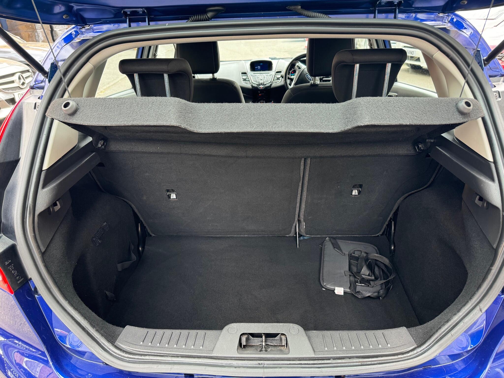Ford Fiesta view 22