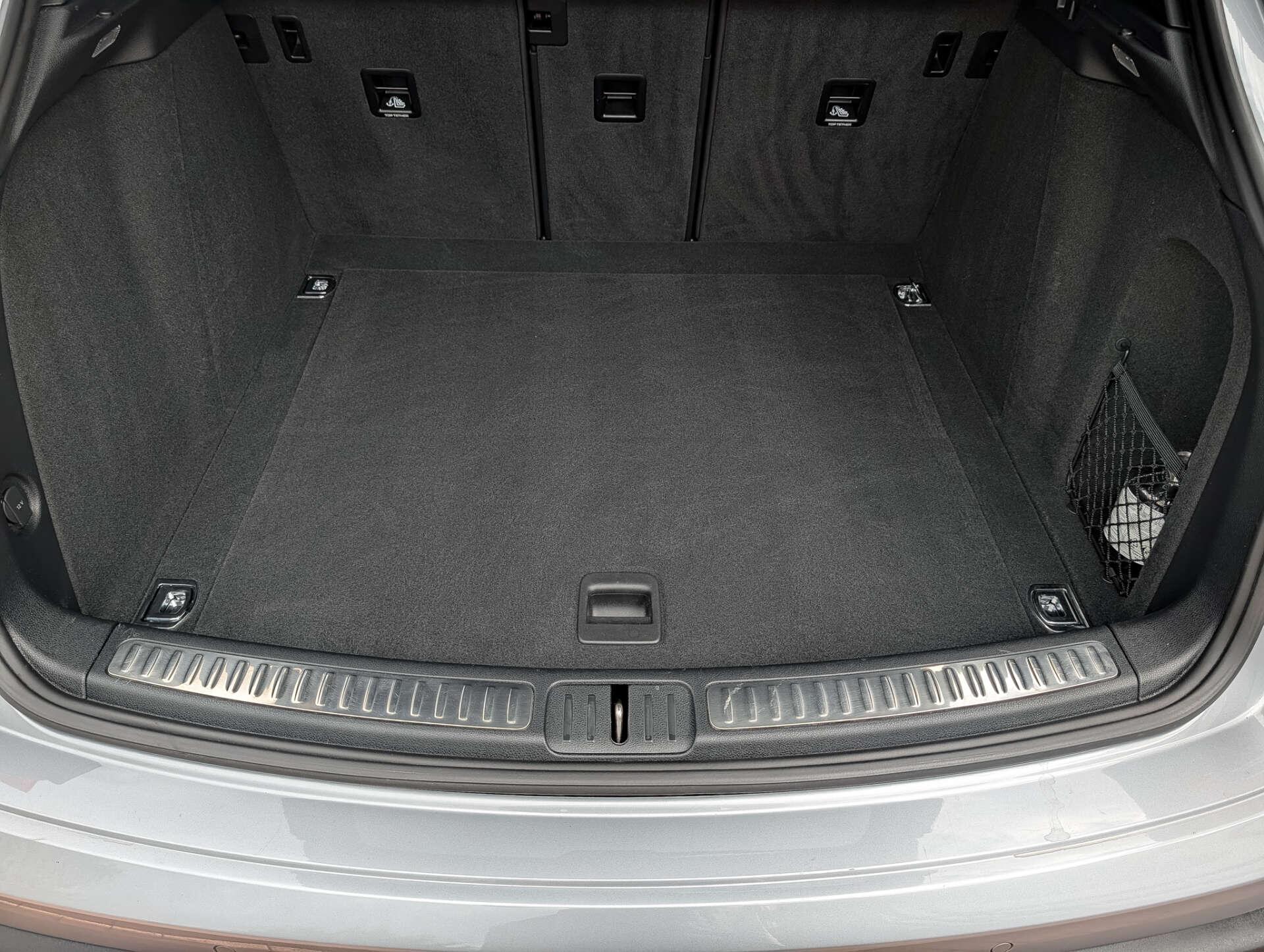 Porsche Macan view 46