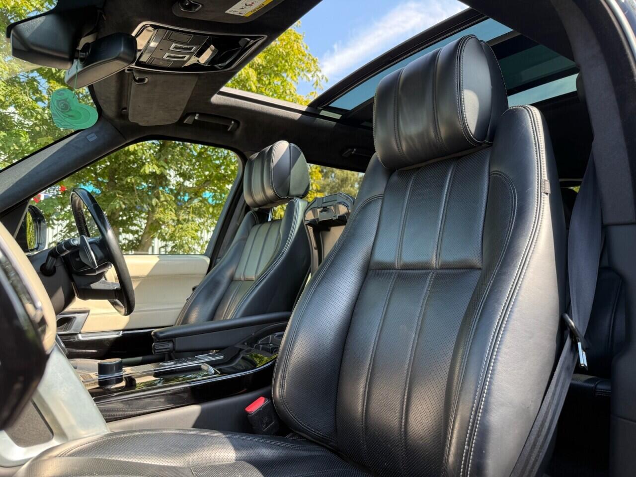 Land Rover Range Rover view 15