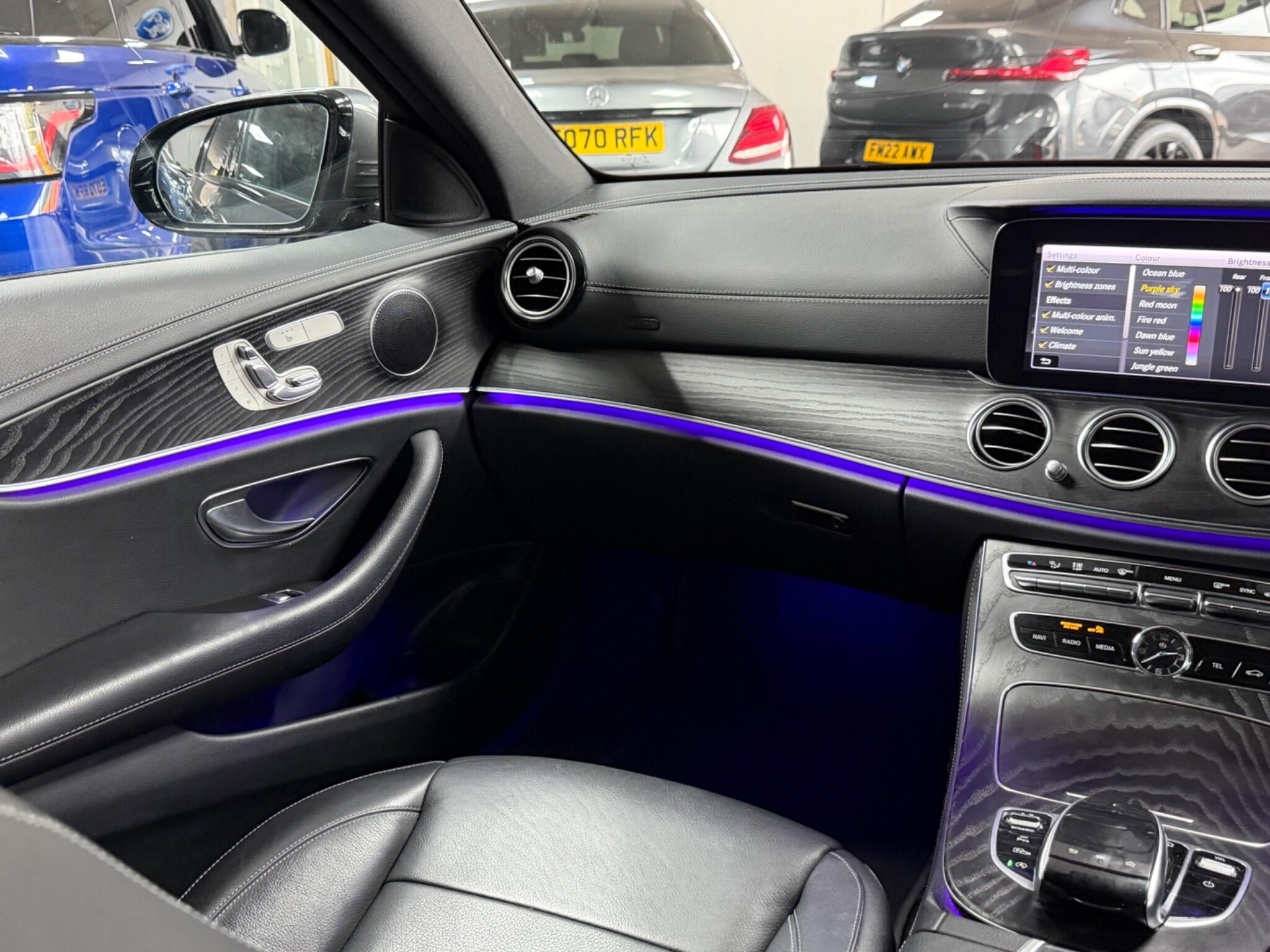 Mercedes-Benz E Class view 39