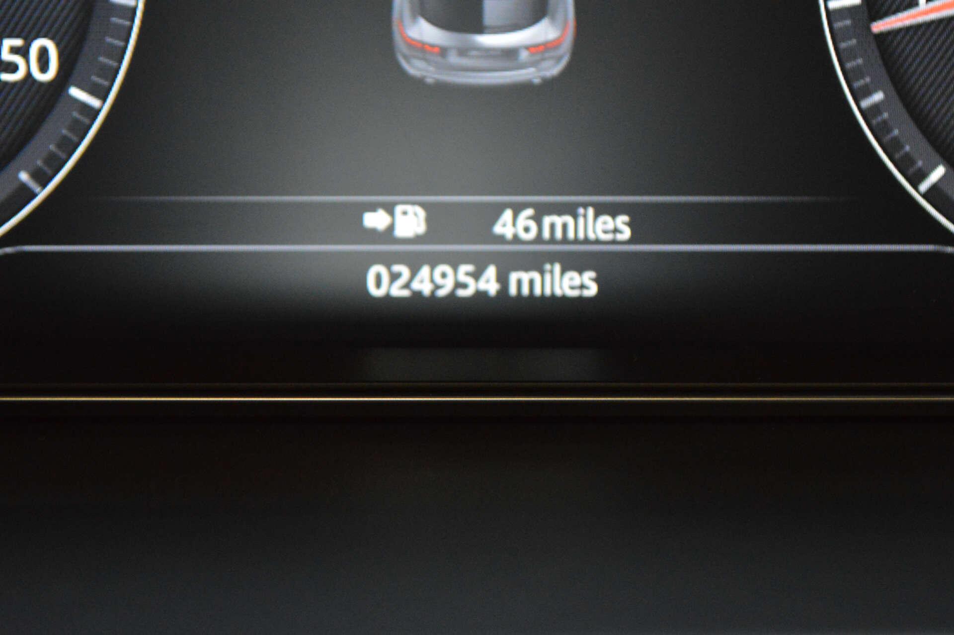 Jaguar E-Pace view 24