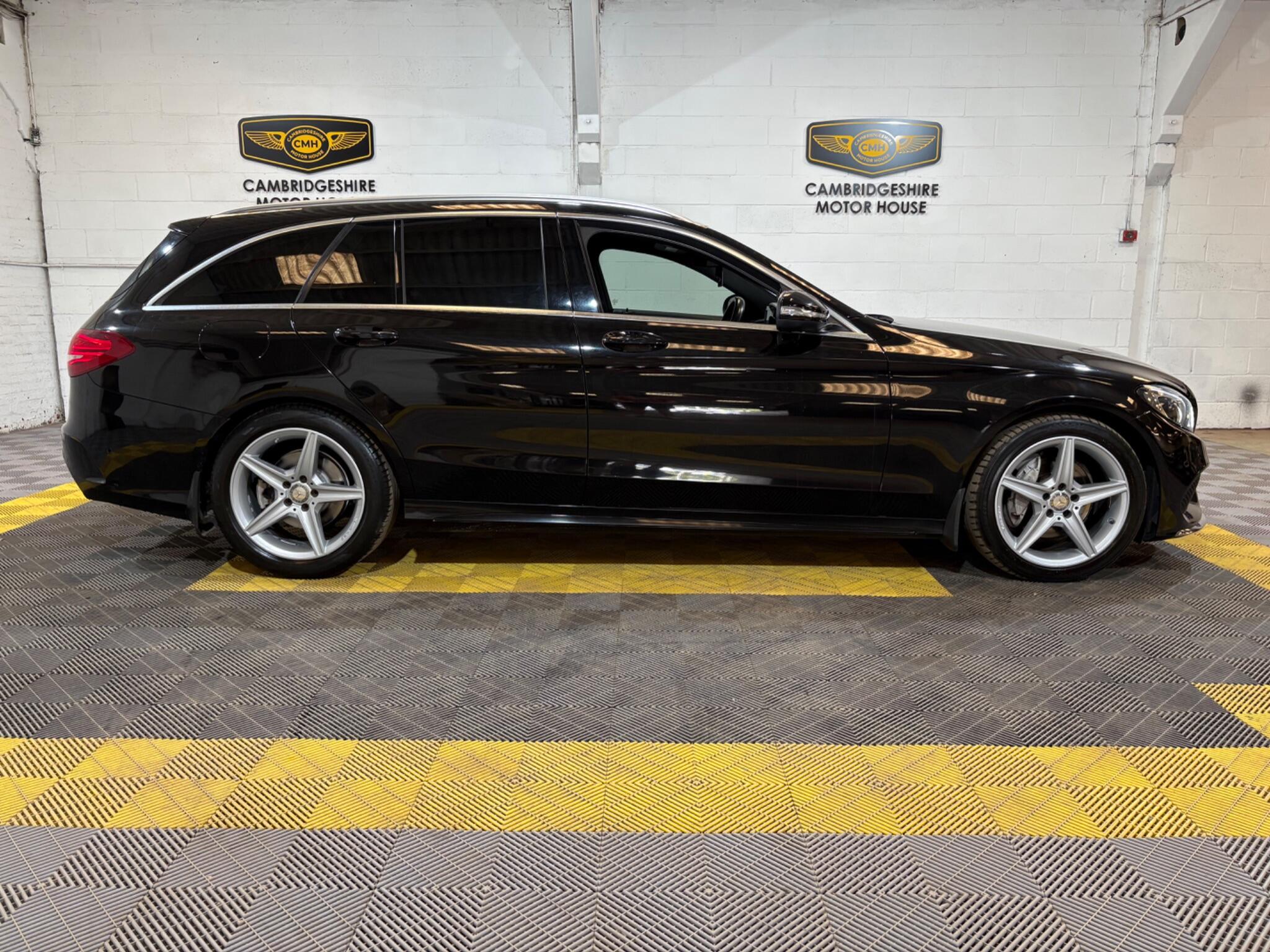 Mercedes-Benz C Class view 13