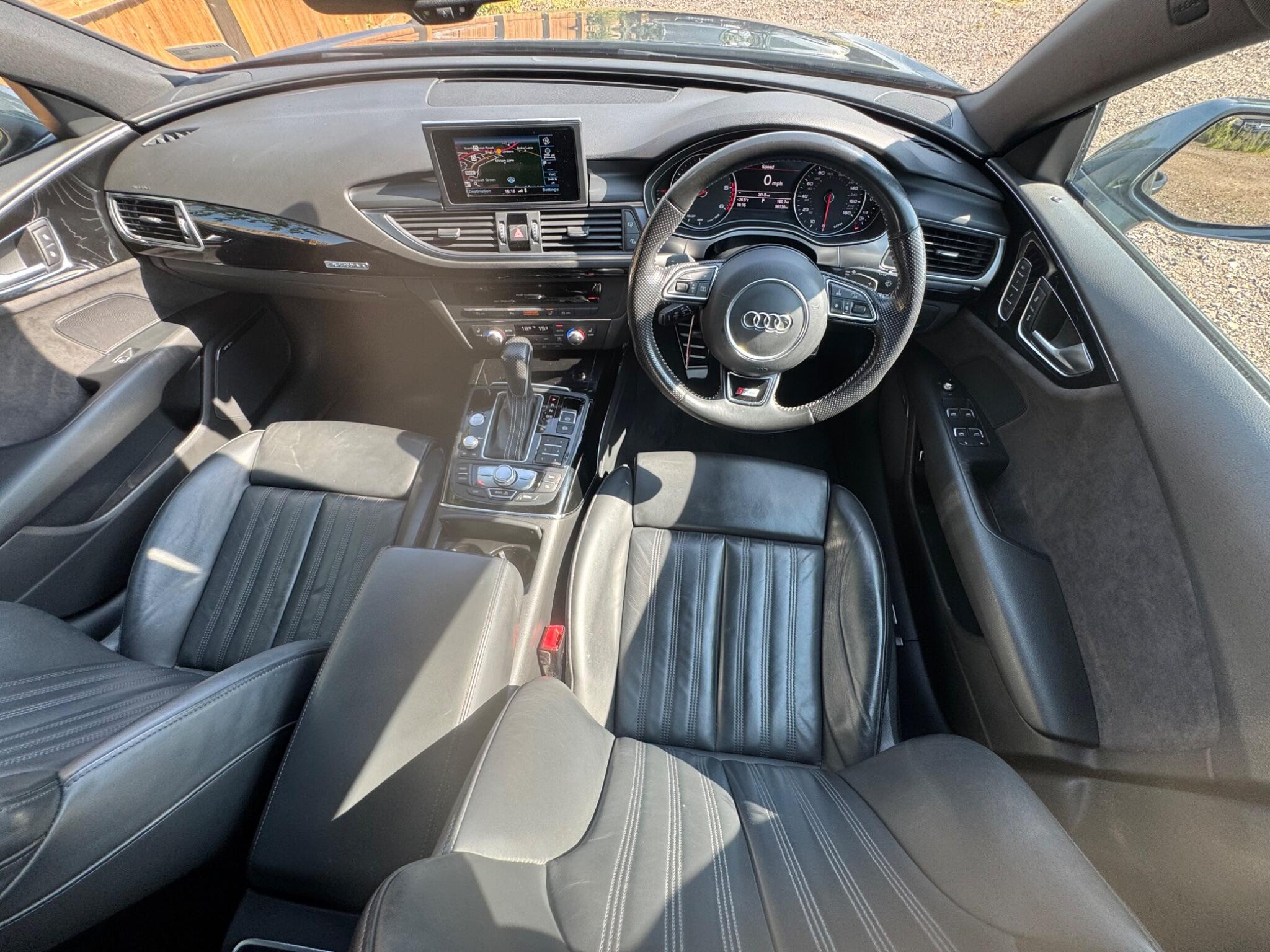 Audi A7 view 13