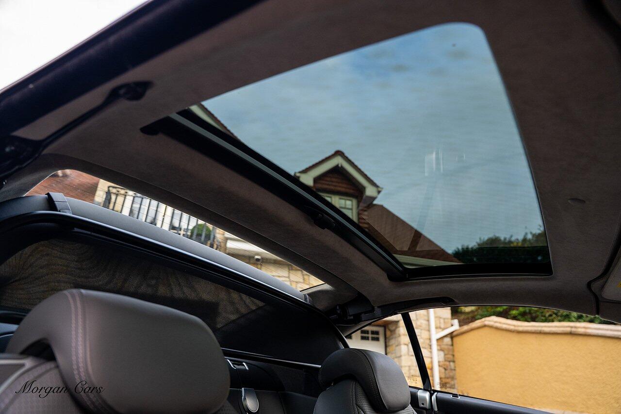 Mercedes-Benz SL view 105