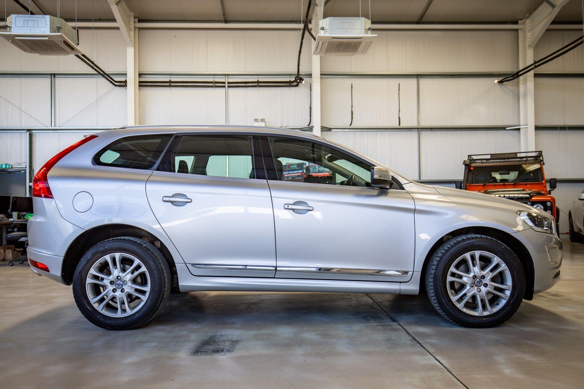 Volvo XC60 view 12