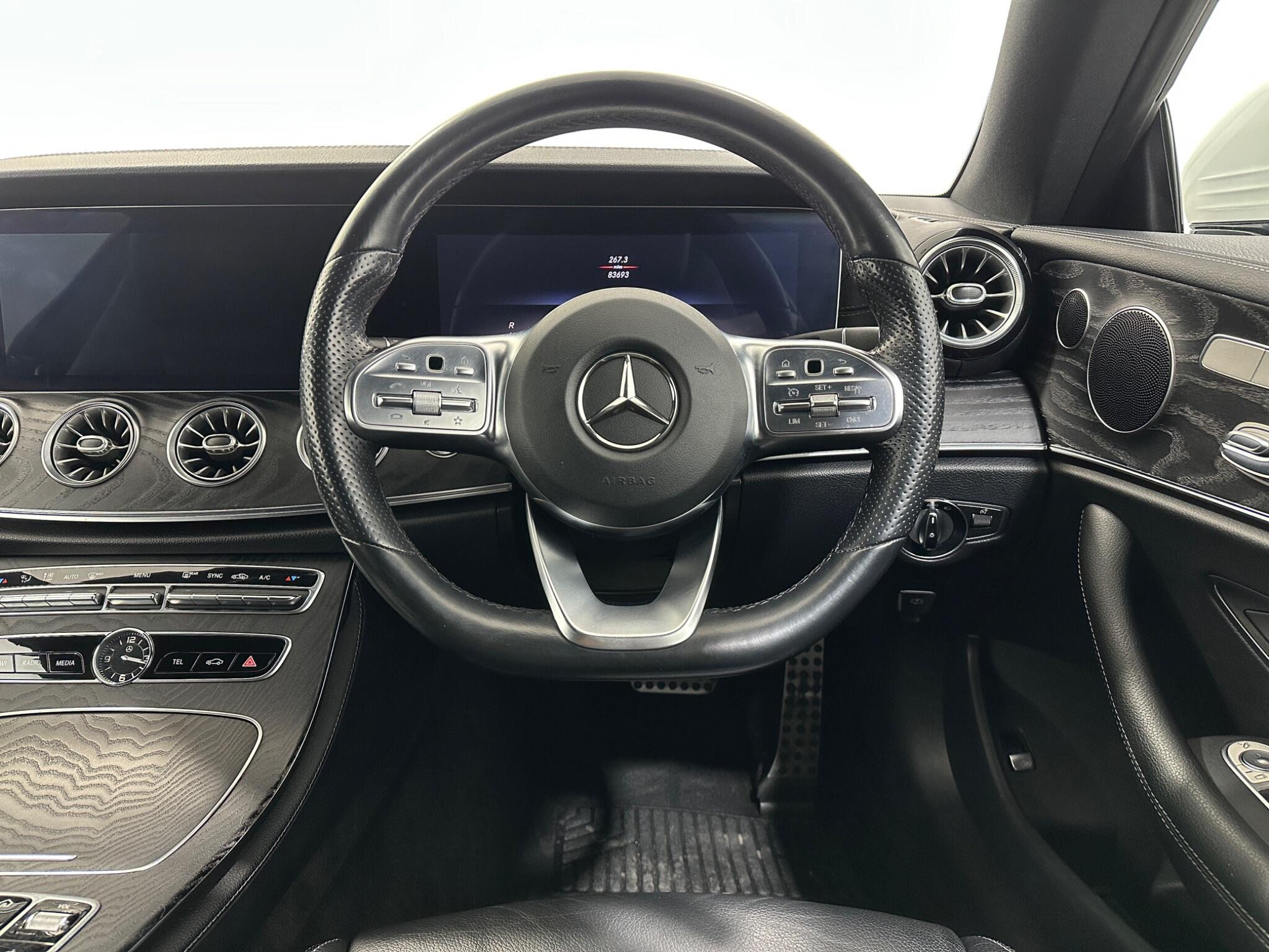 Mercedes-Benz E-Class view 13