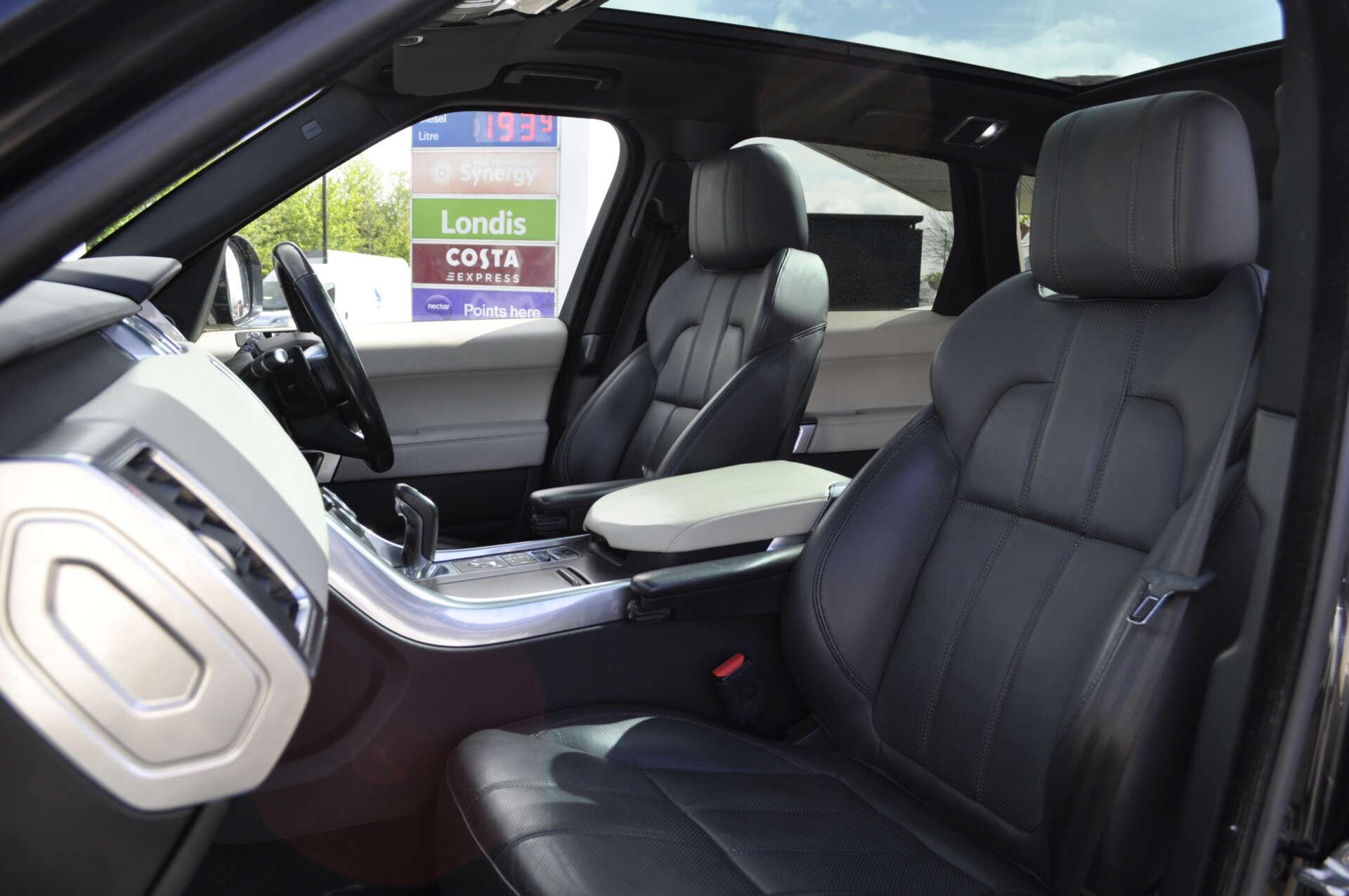 Land Rover Range Rover Sport view 15