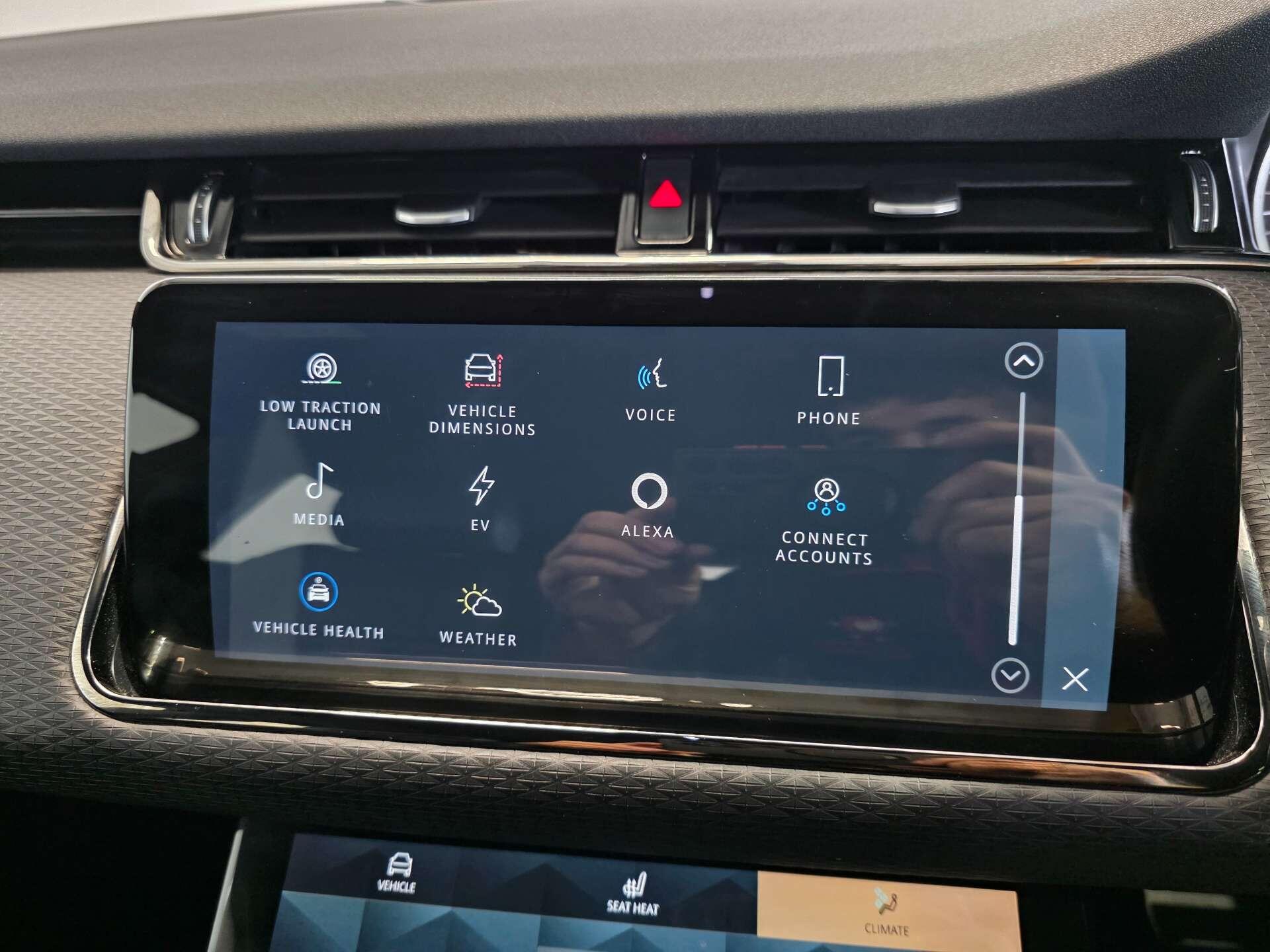 Land Rover Range Rover Evoque view 23