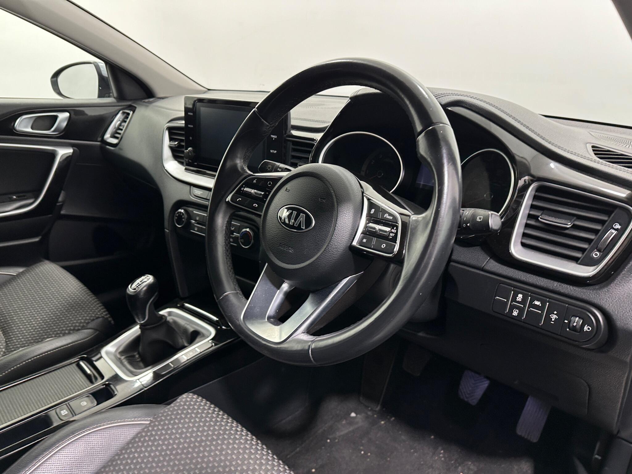 Kia Xceed view 11
