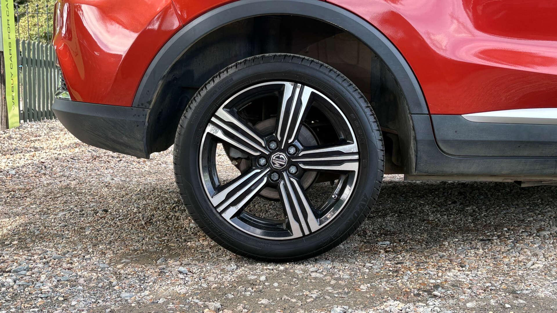 MG ZS view 39