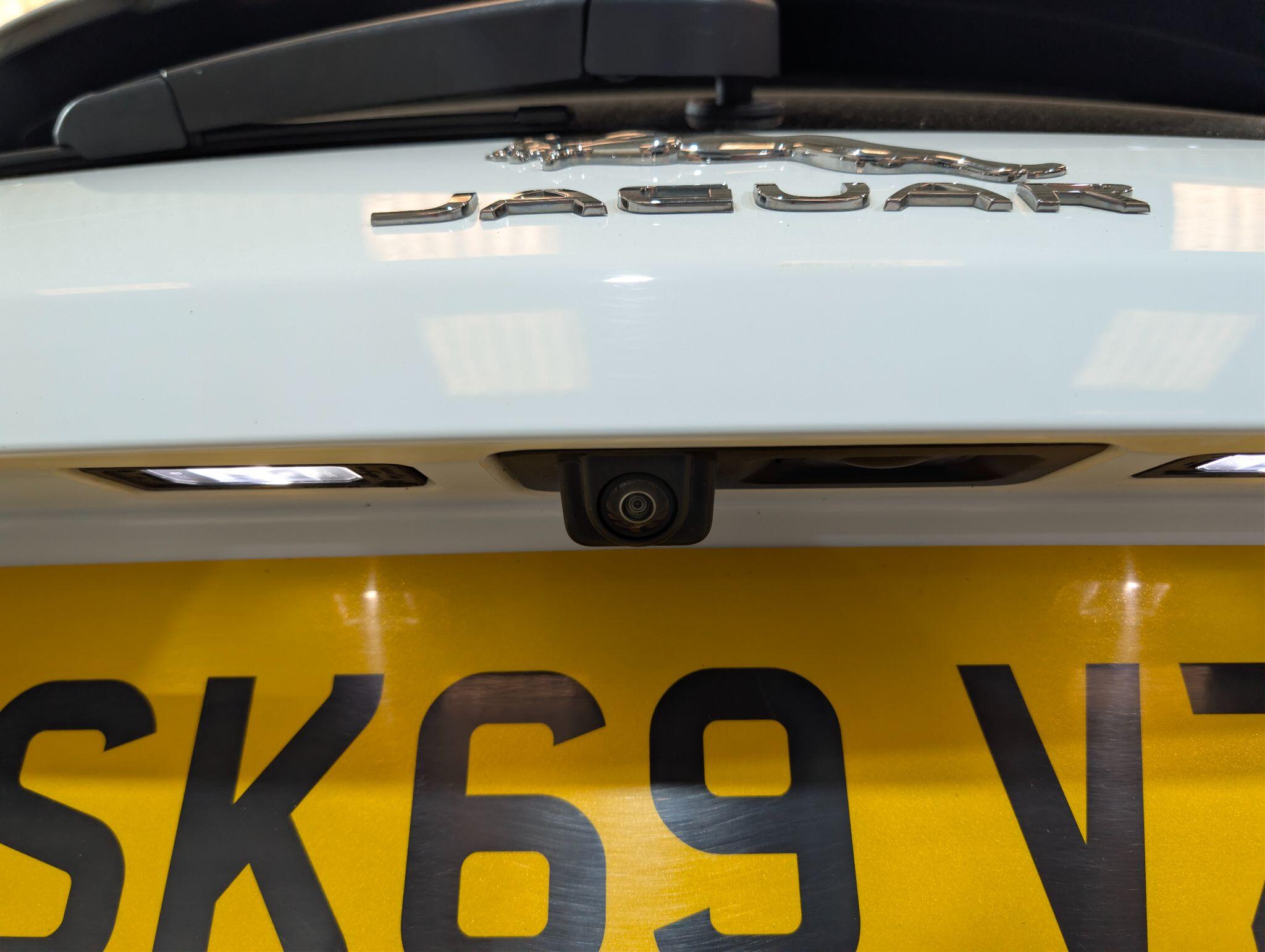 Jaguar F-Pace view 88