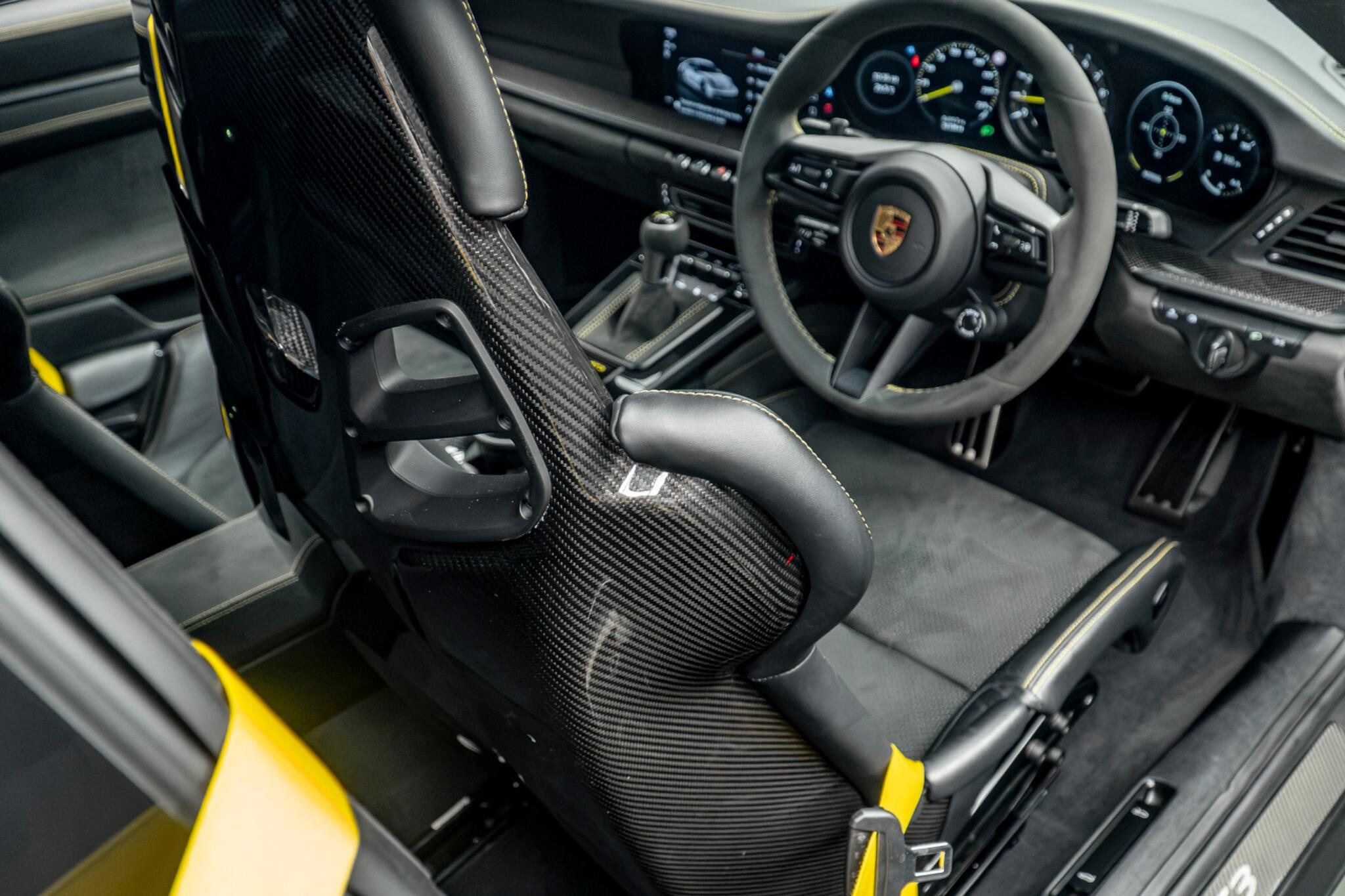 Porsche 911 view 37