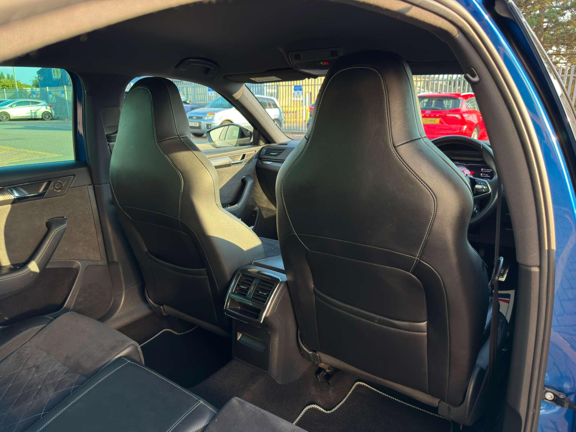Skoda Superb view 24