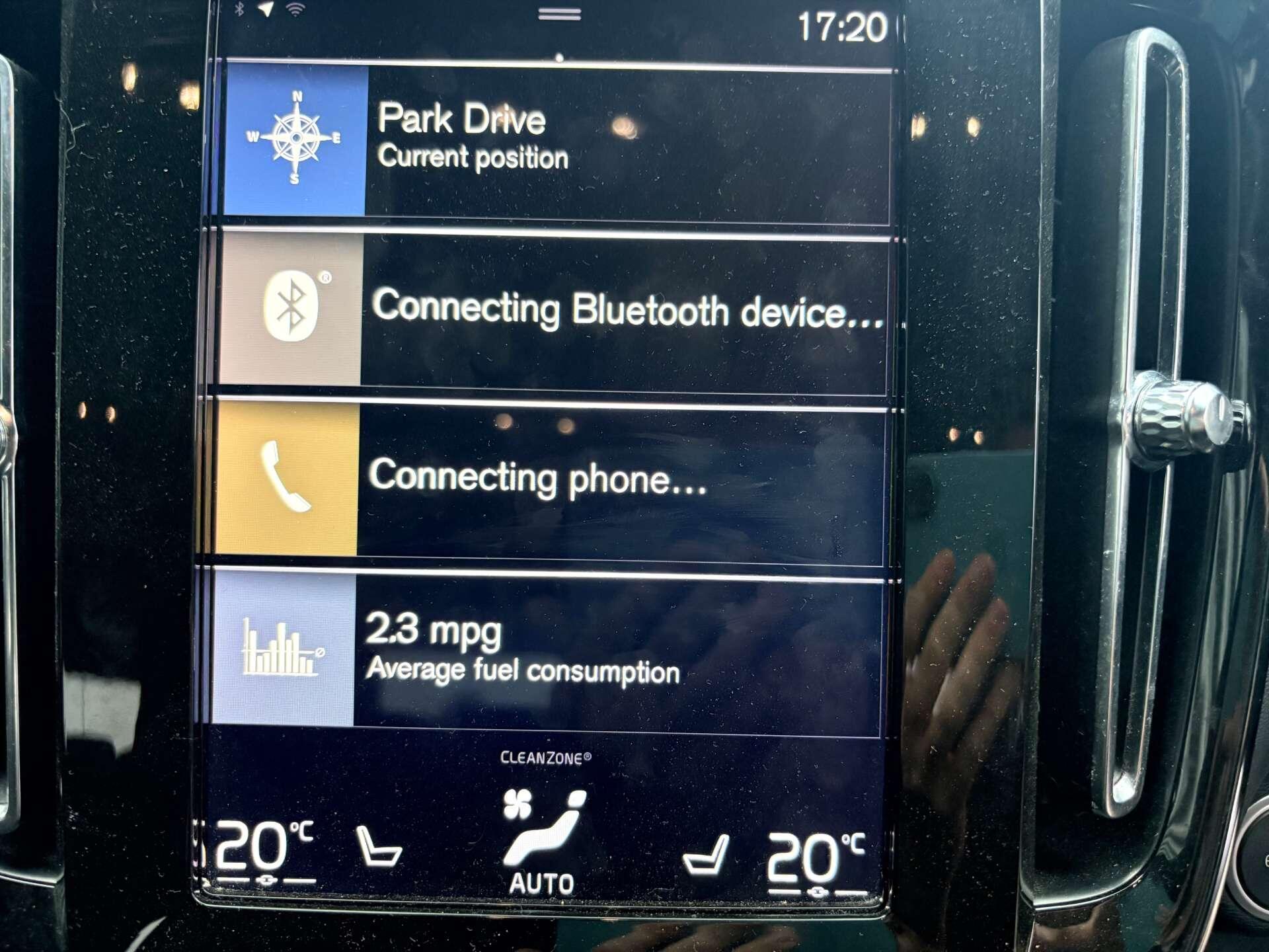 Volvo XC40 view 21
