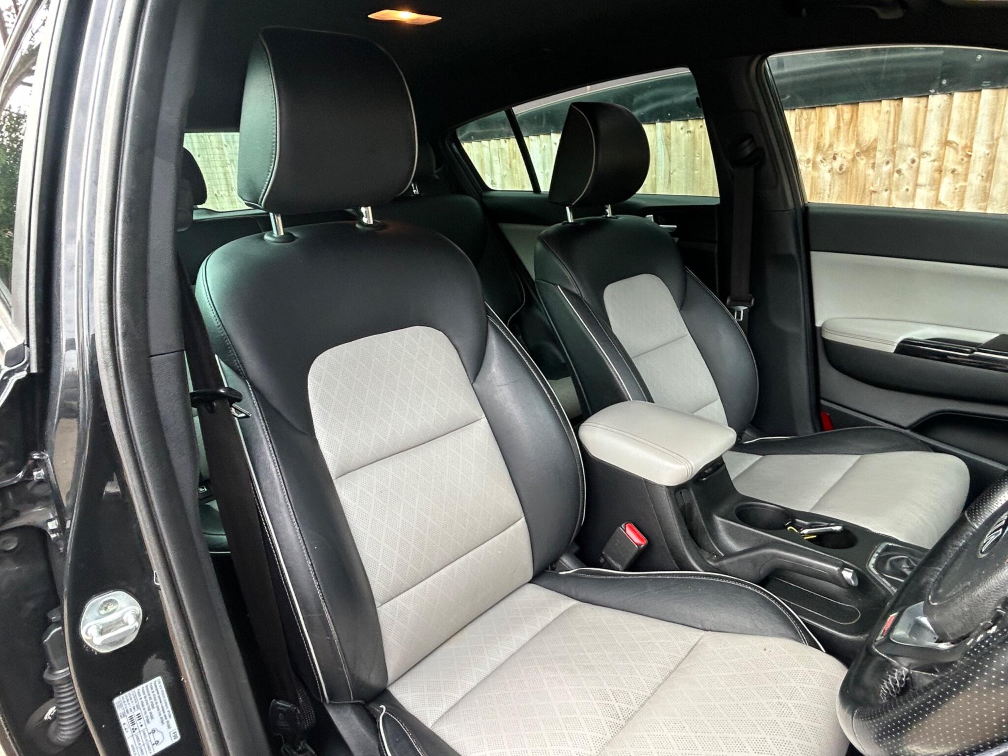 Kia Sportage view 34