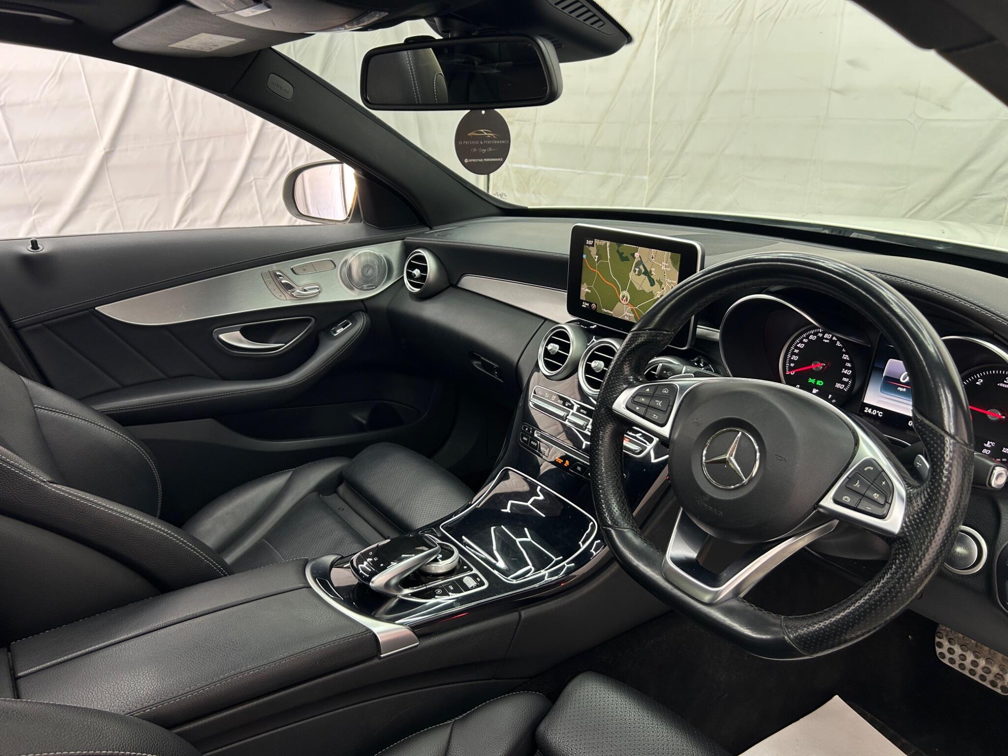 Mercedes-Benz C Class view 11