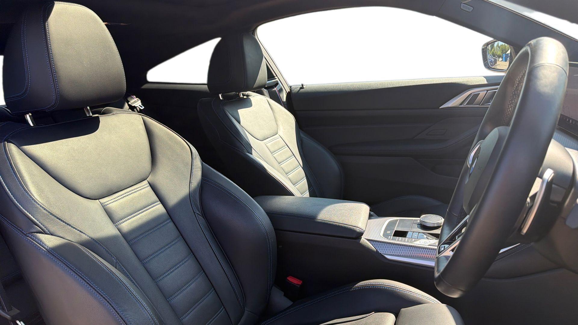 BMW 4 Series view 11