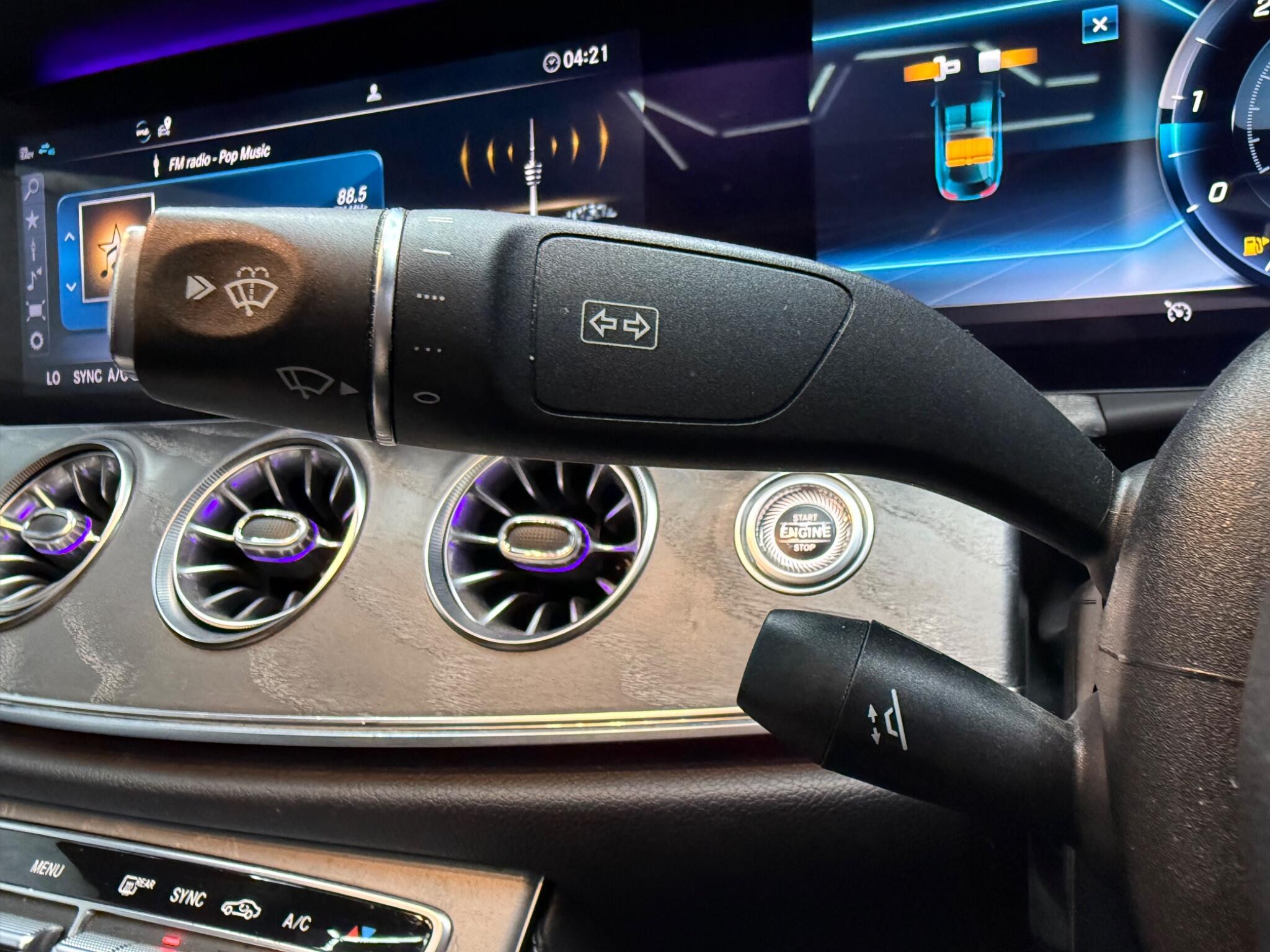 Mercedes-Benz CLS view 25