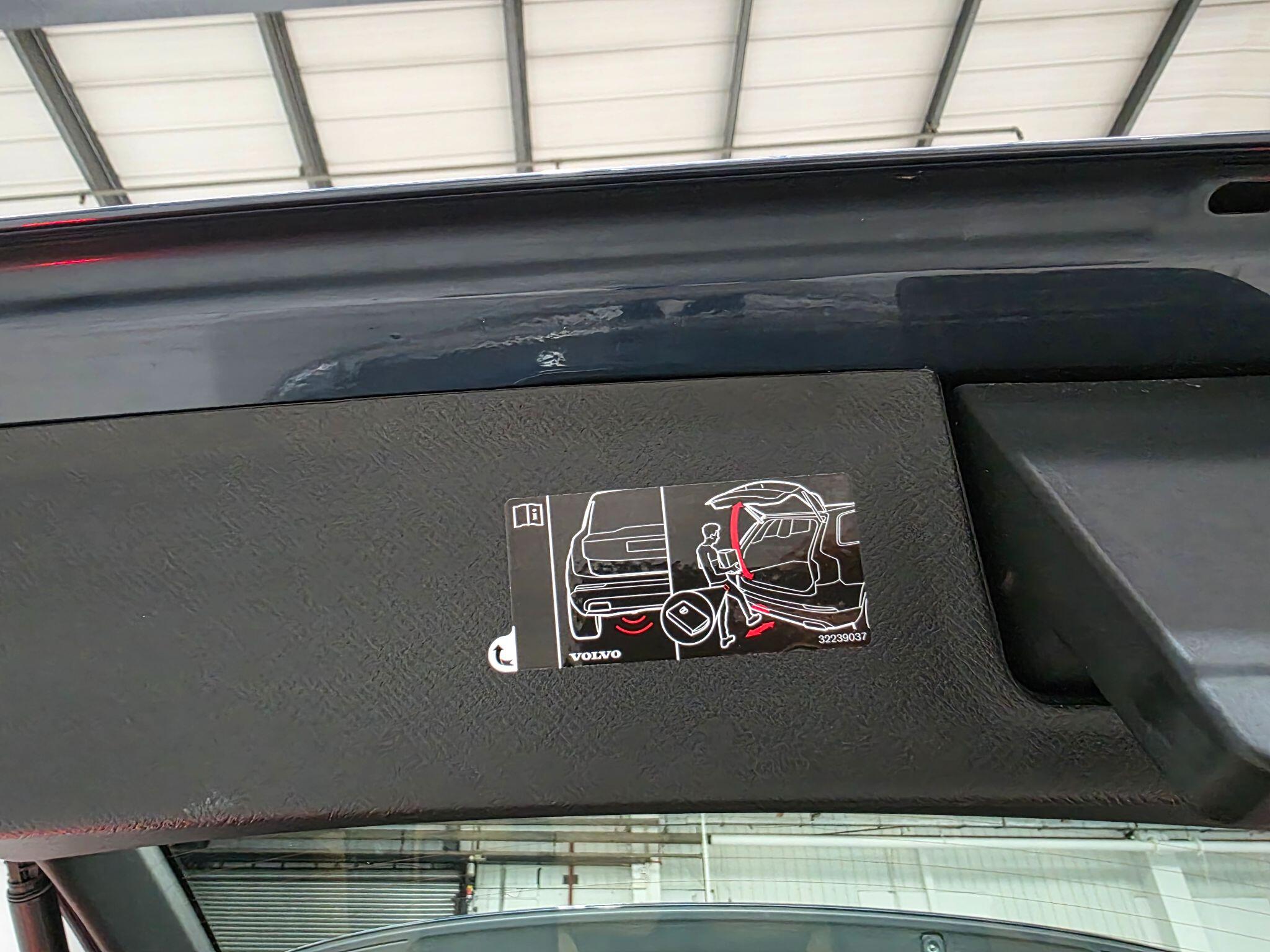 Volvo XC90 view 43