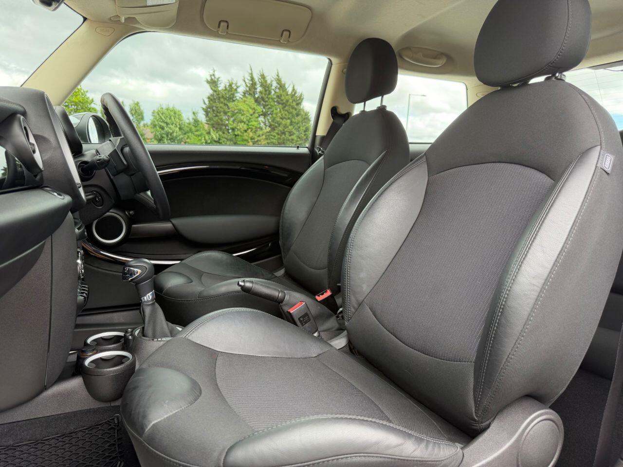 Mini Hatch view 13