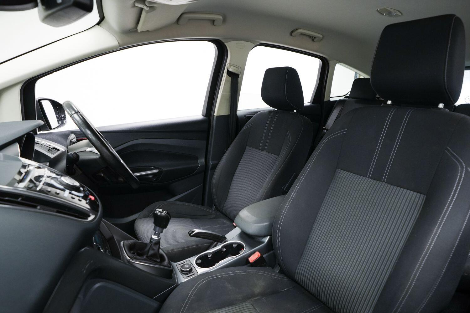 Ford C-Max view 23